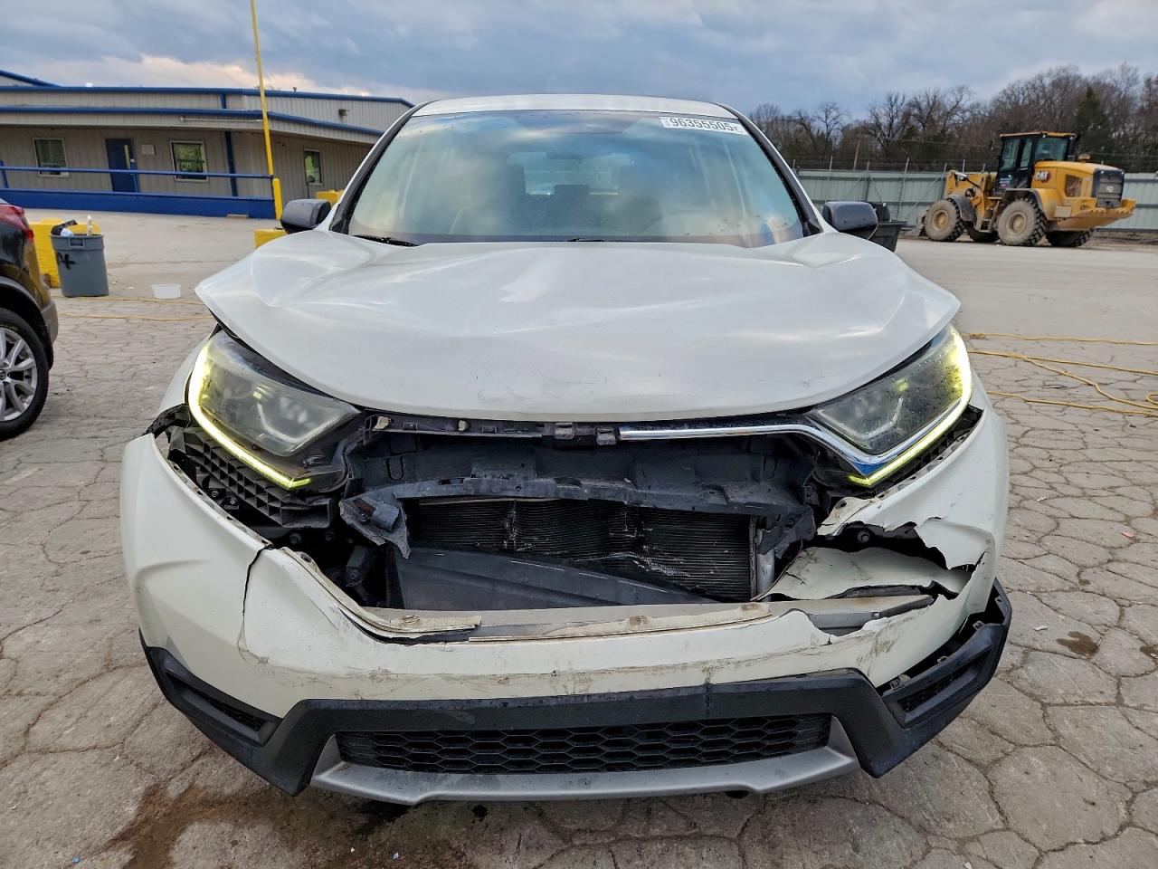 2017 HONDA CR-V LX photo 5