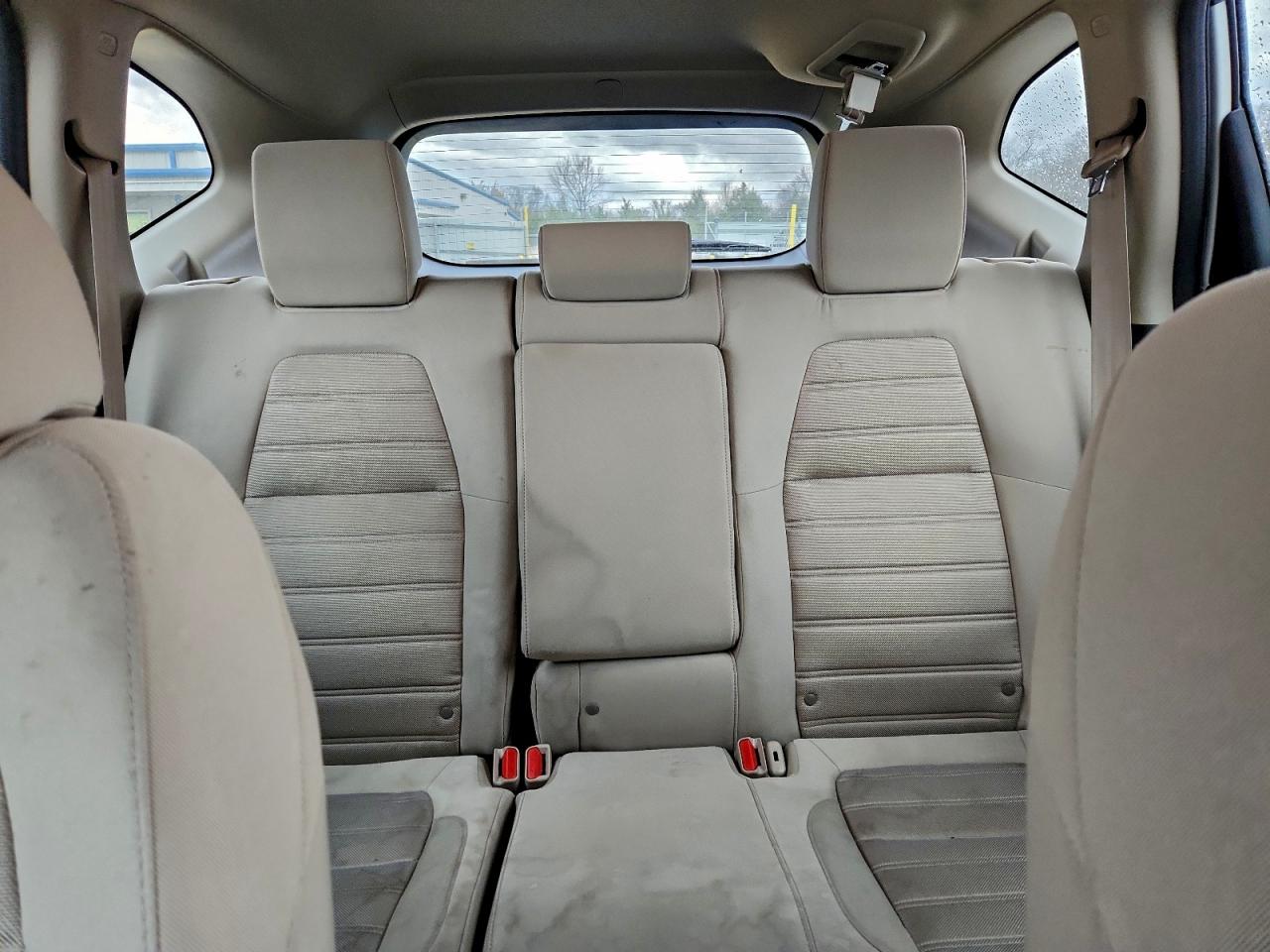 2017 HONDA CR-V LX photo 10