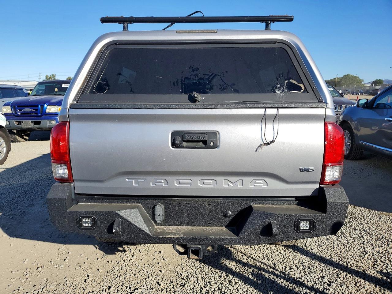 2017 TOYOTA TACOMA DOUBLE CAB photo 6