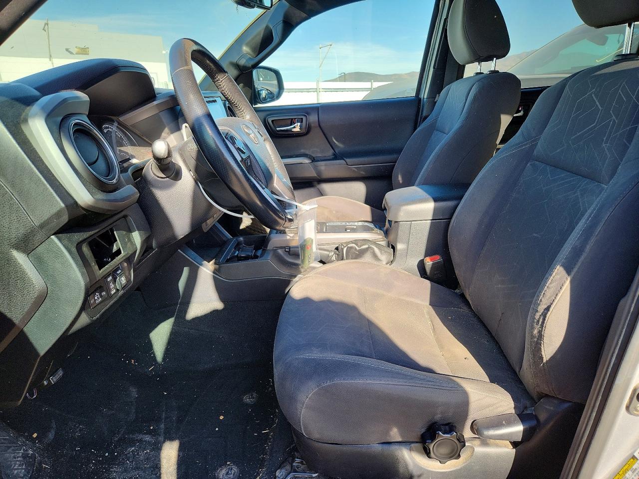 2017 TOYOTA TACOMA DOUBLE CAB photo 7