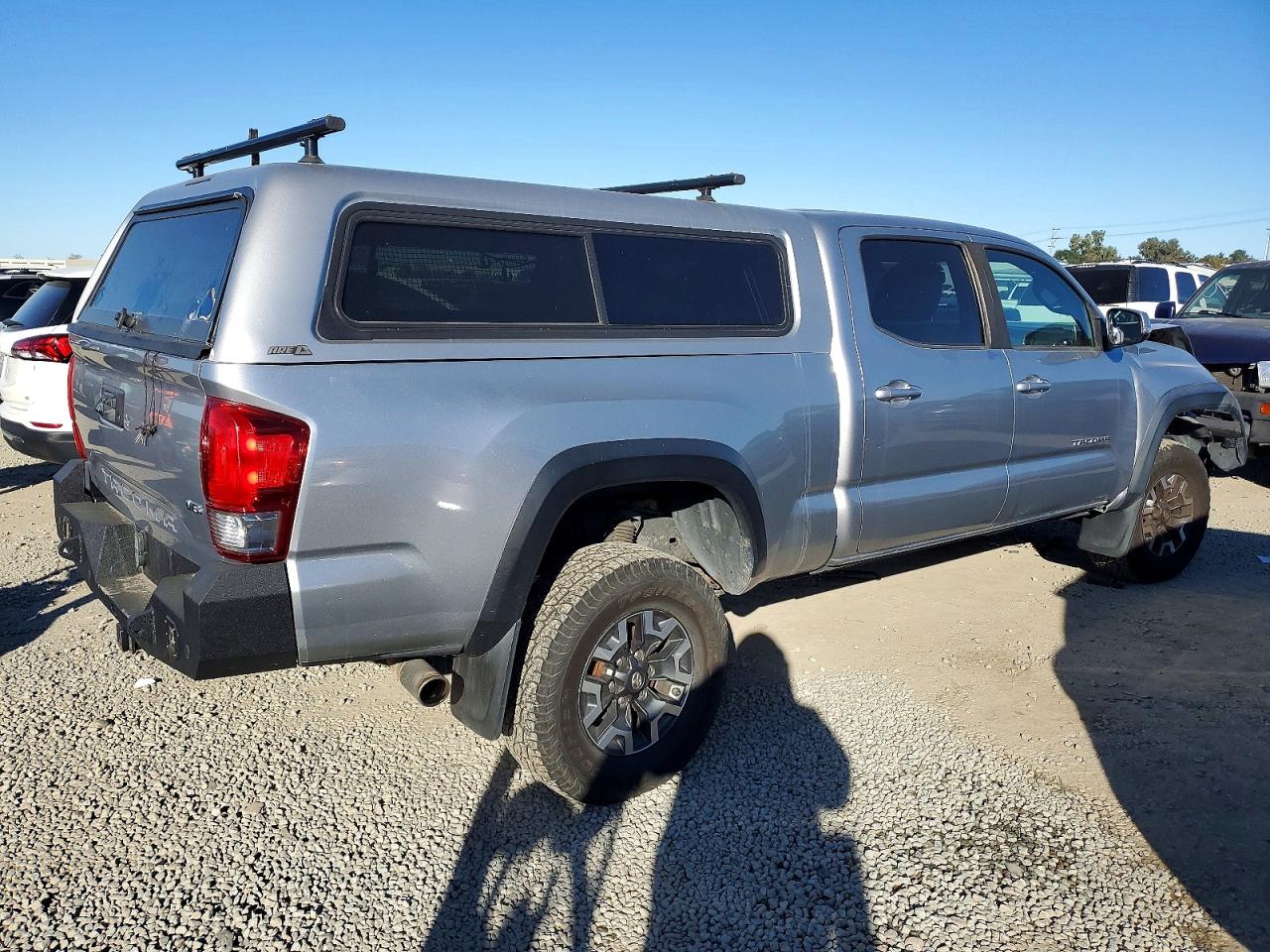 2017 TOYOTA TACOMA DOUBLE CAB photo 3