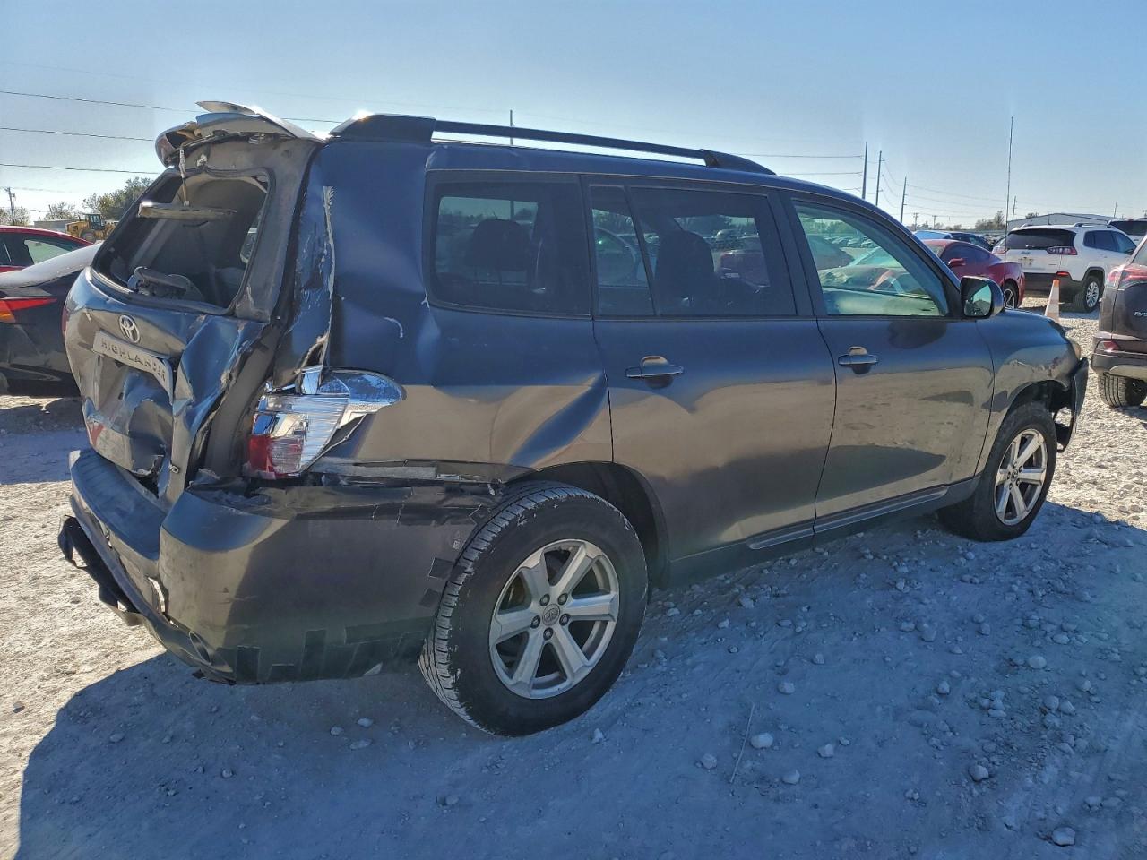 2010 TOYOTA HIGHLANDER photo 3