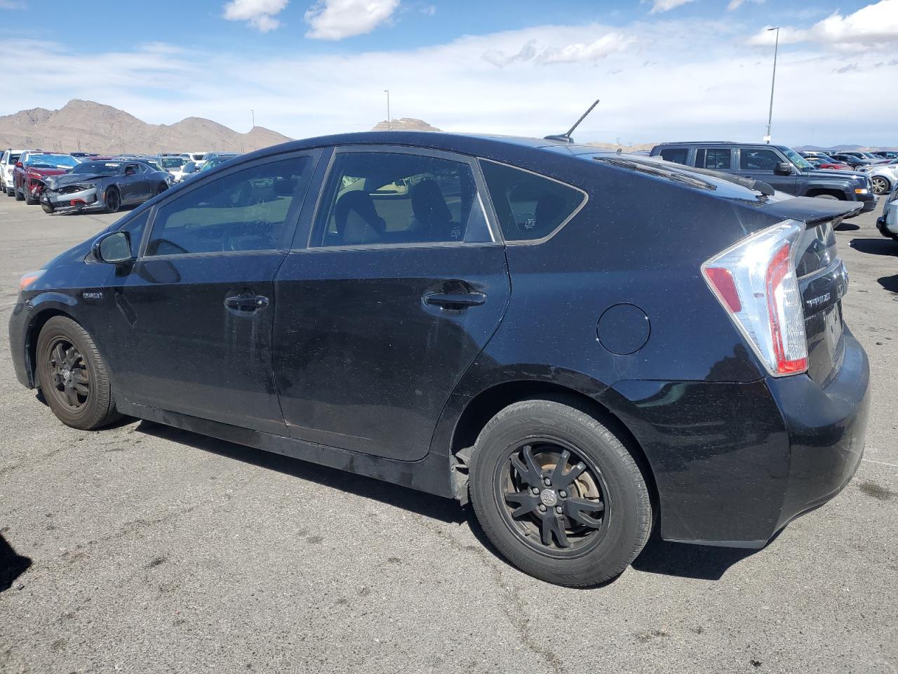 2013 TOYOTA PRIUS photo 3