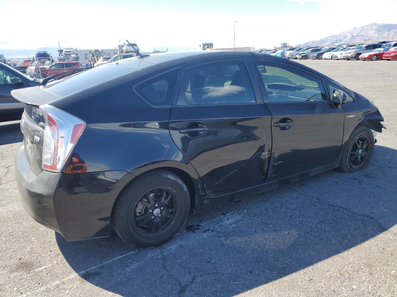2013 TOYOTA PRIUS photo 5