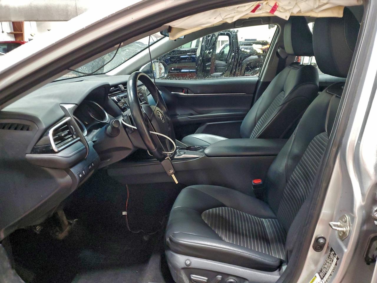 2018 TOYOTA CAMRY L photo 7