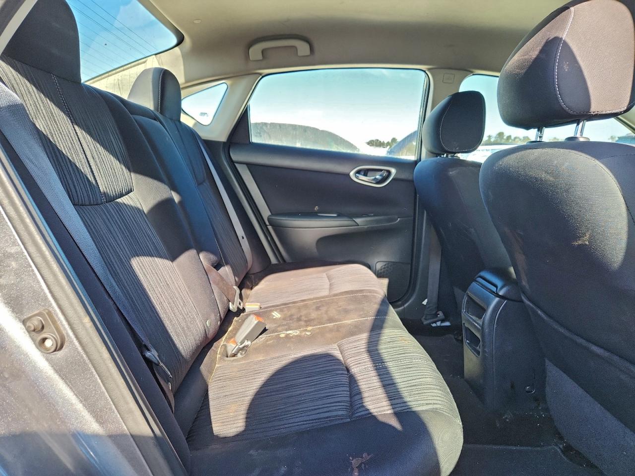 2017 NISSAN SENTRA S photo 10