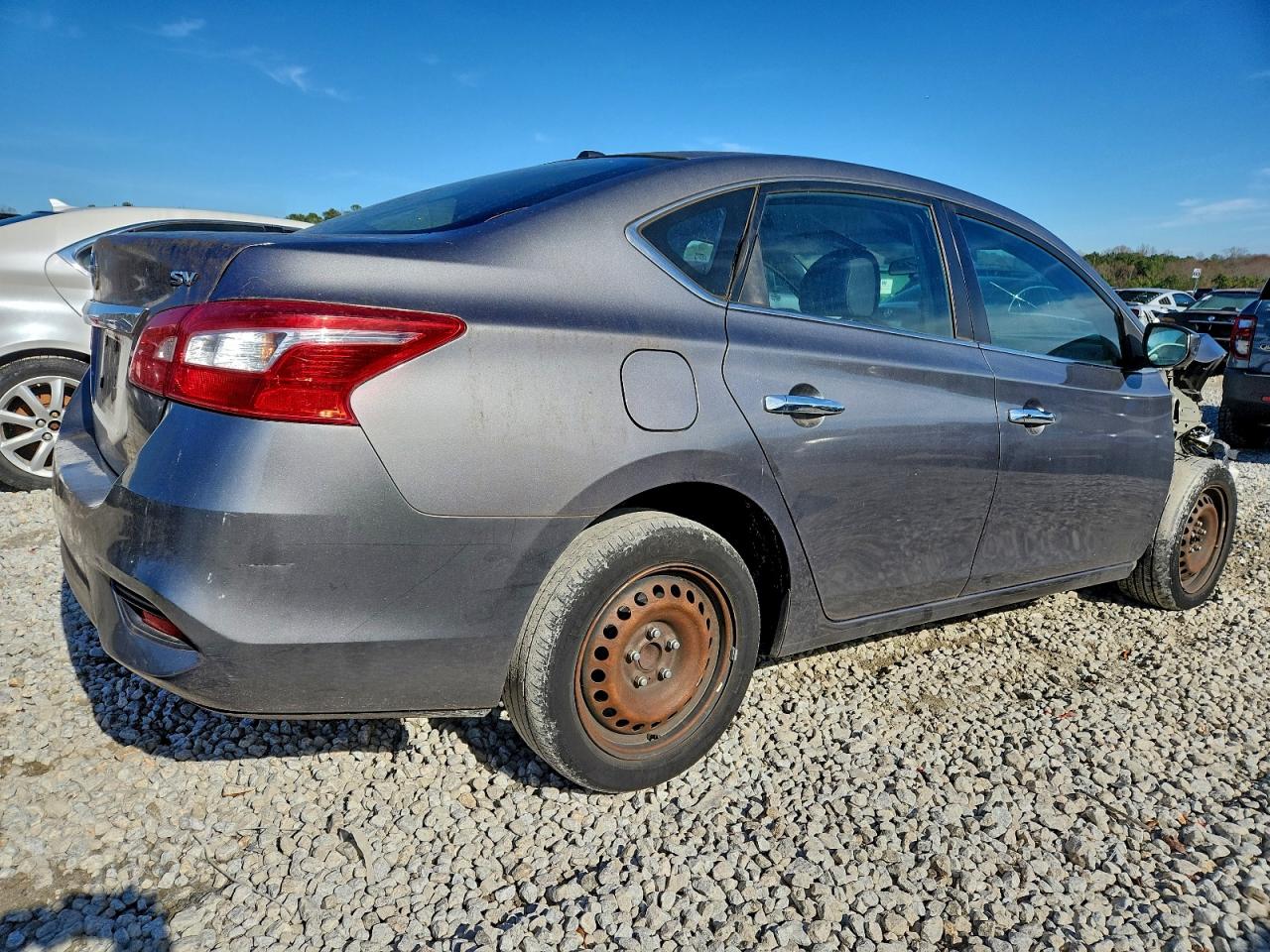 2017 NISSAN SENTRA S photo 3