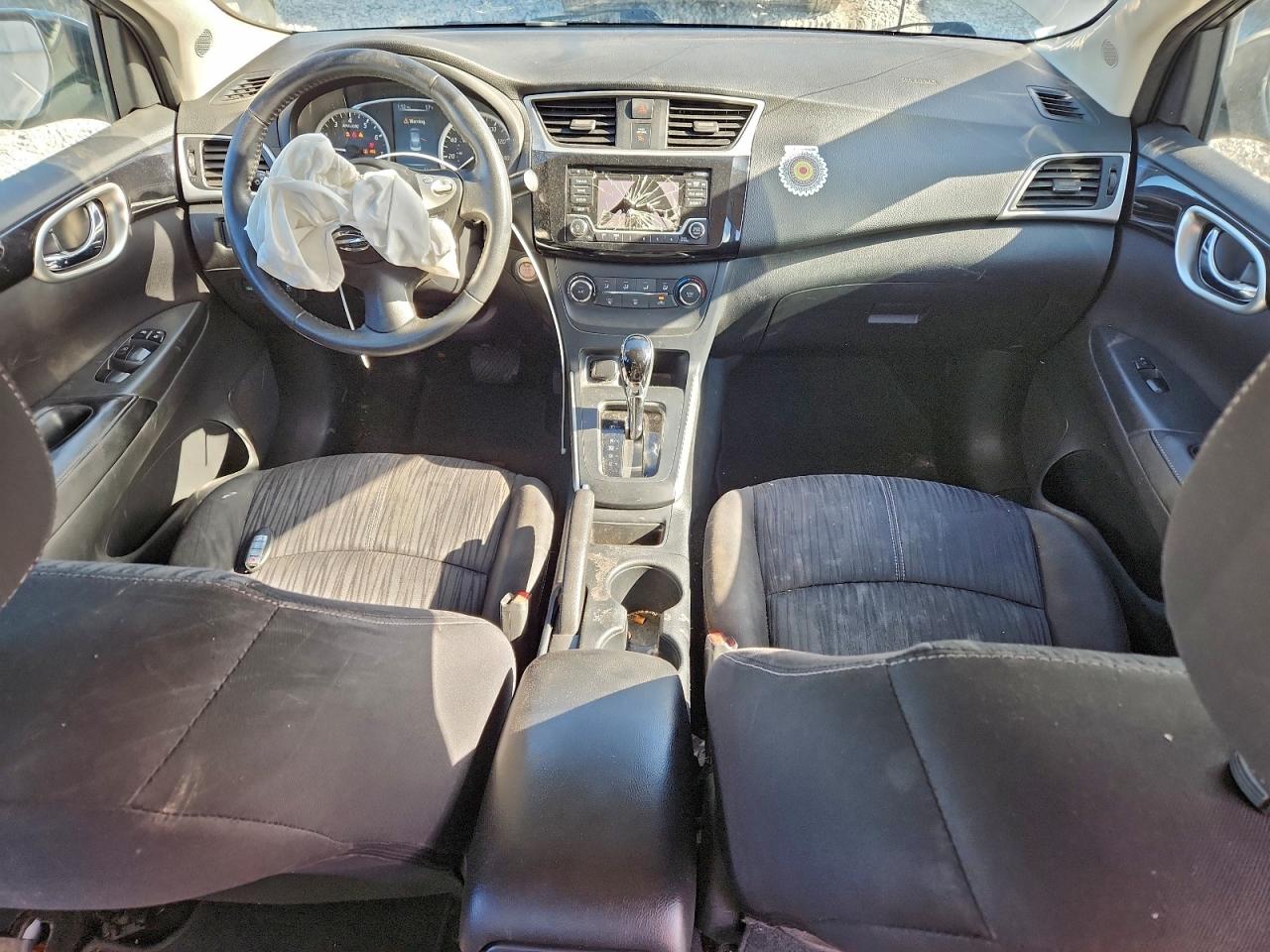 2017 NISSAN SENTRA S photo 8