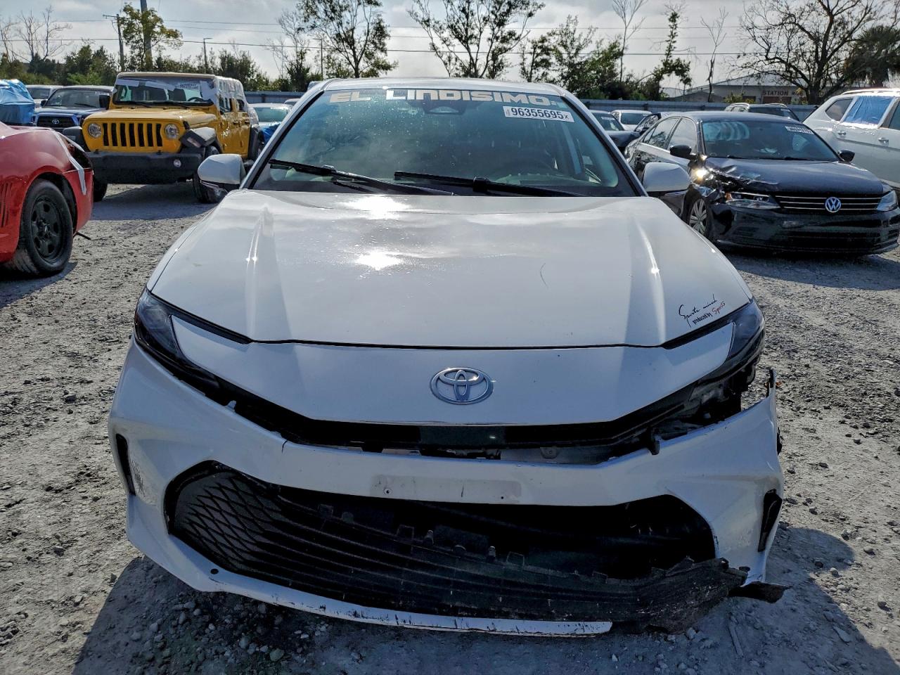 2025 TOYOTA CAMRY XSE photo 5