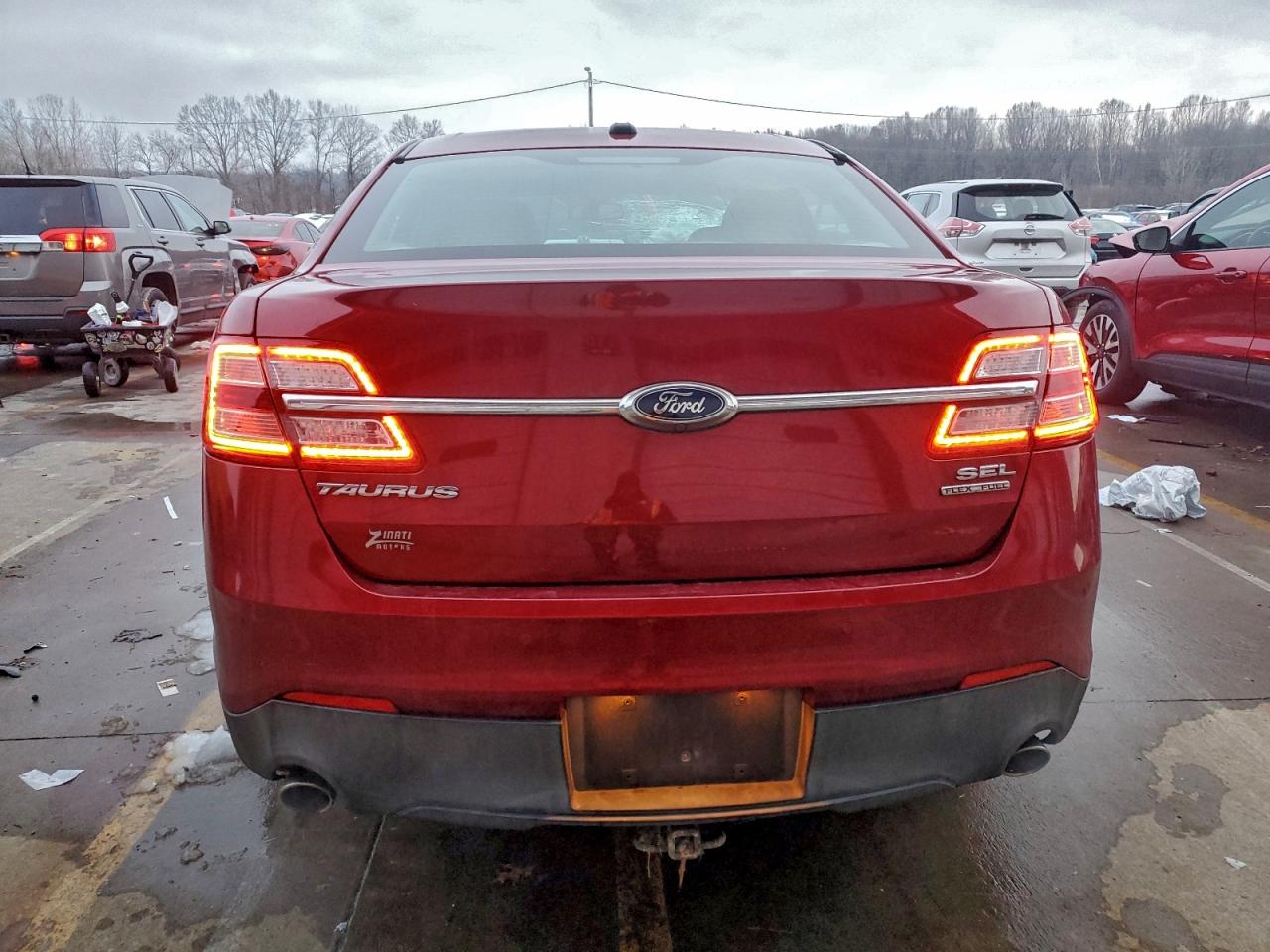 2014 FORD TAURUS SEL photo 6
