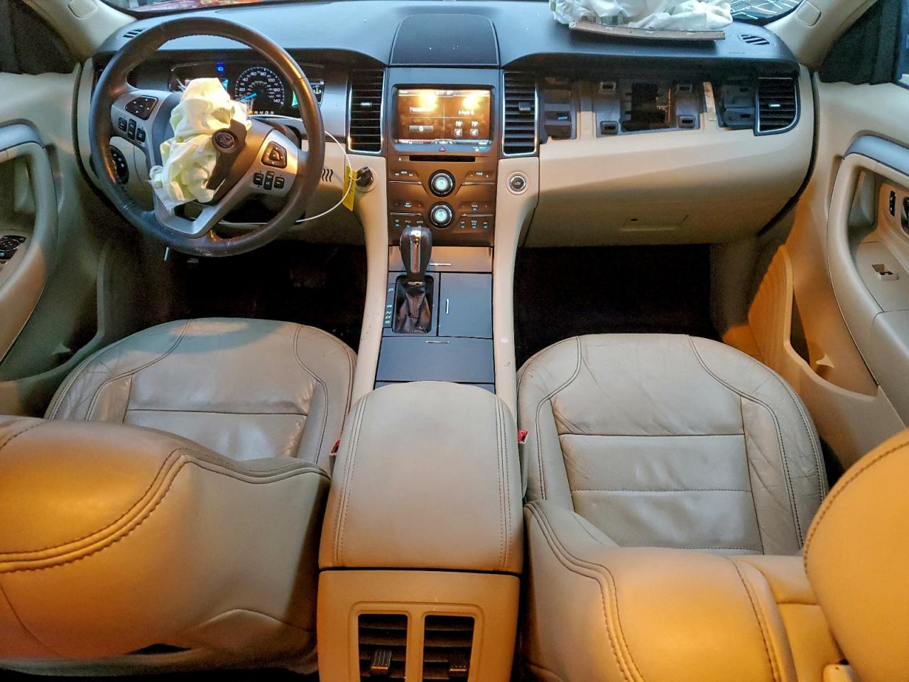 2014 FORD TAURUS SEL photo 8