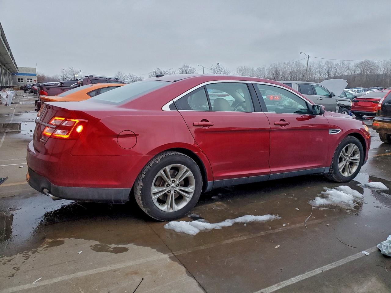 2014 FORD TAURUS SEL photo 3