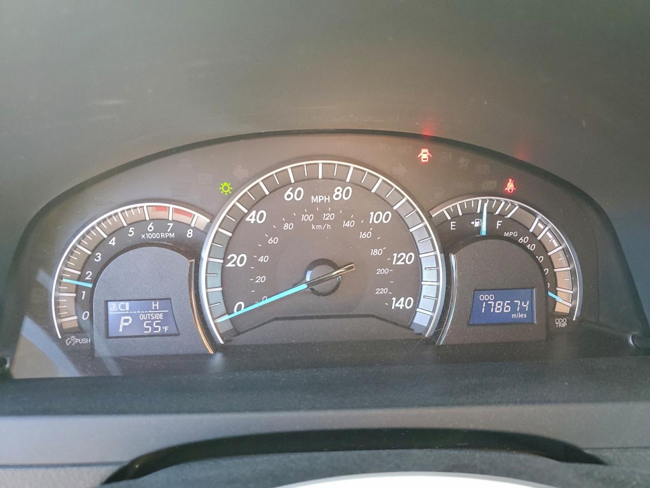 2012 TOYOTA CAMRY BASE photo 17