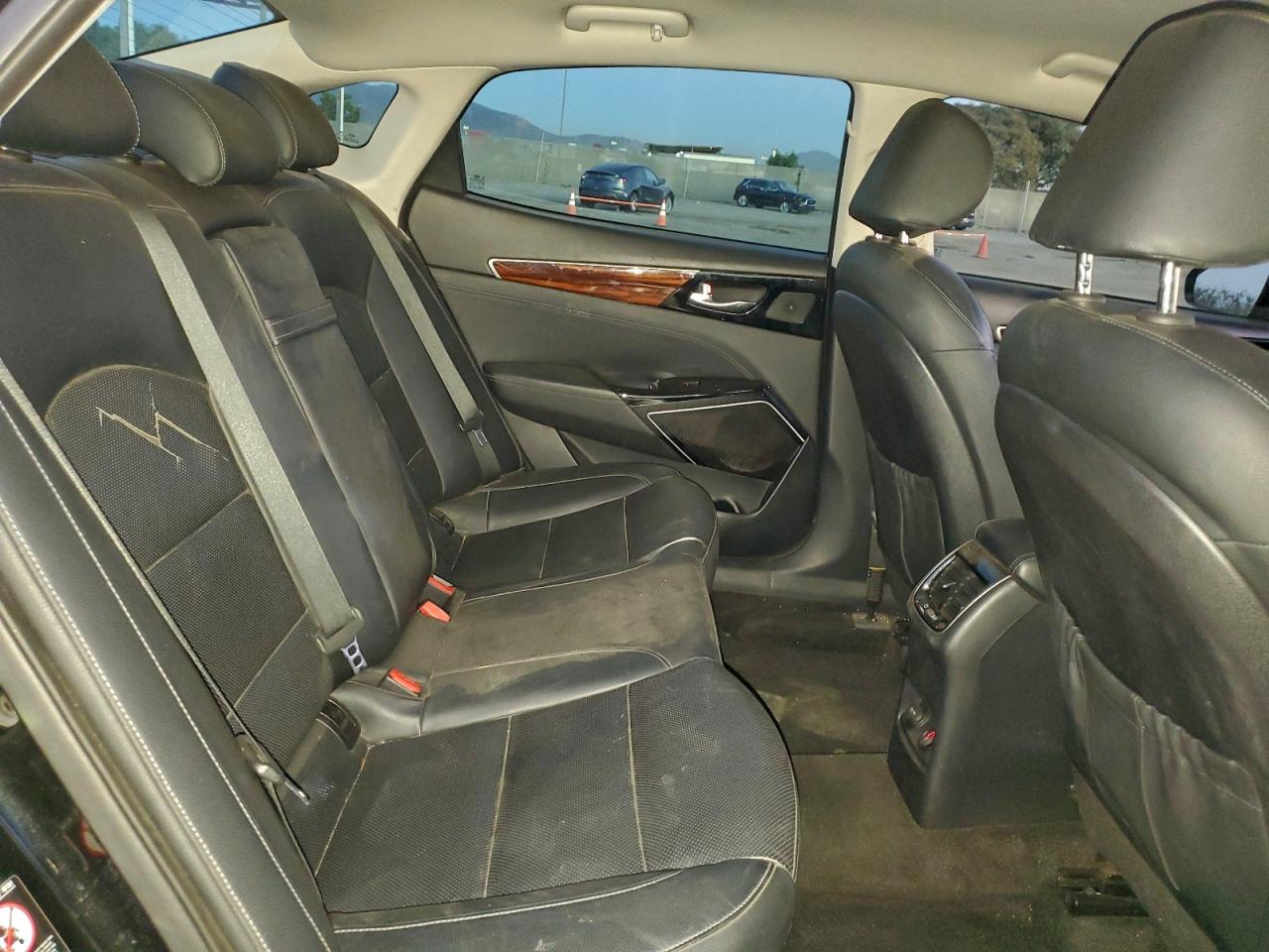 2017 KIA CADENZA PREMIUM photo 10