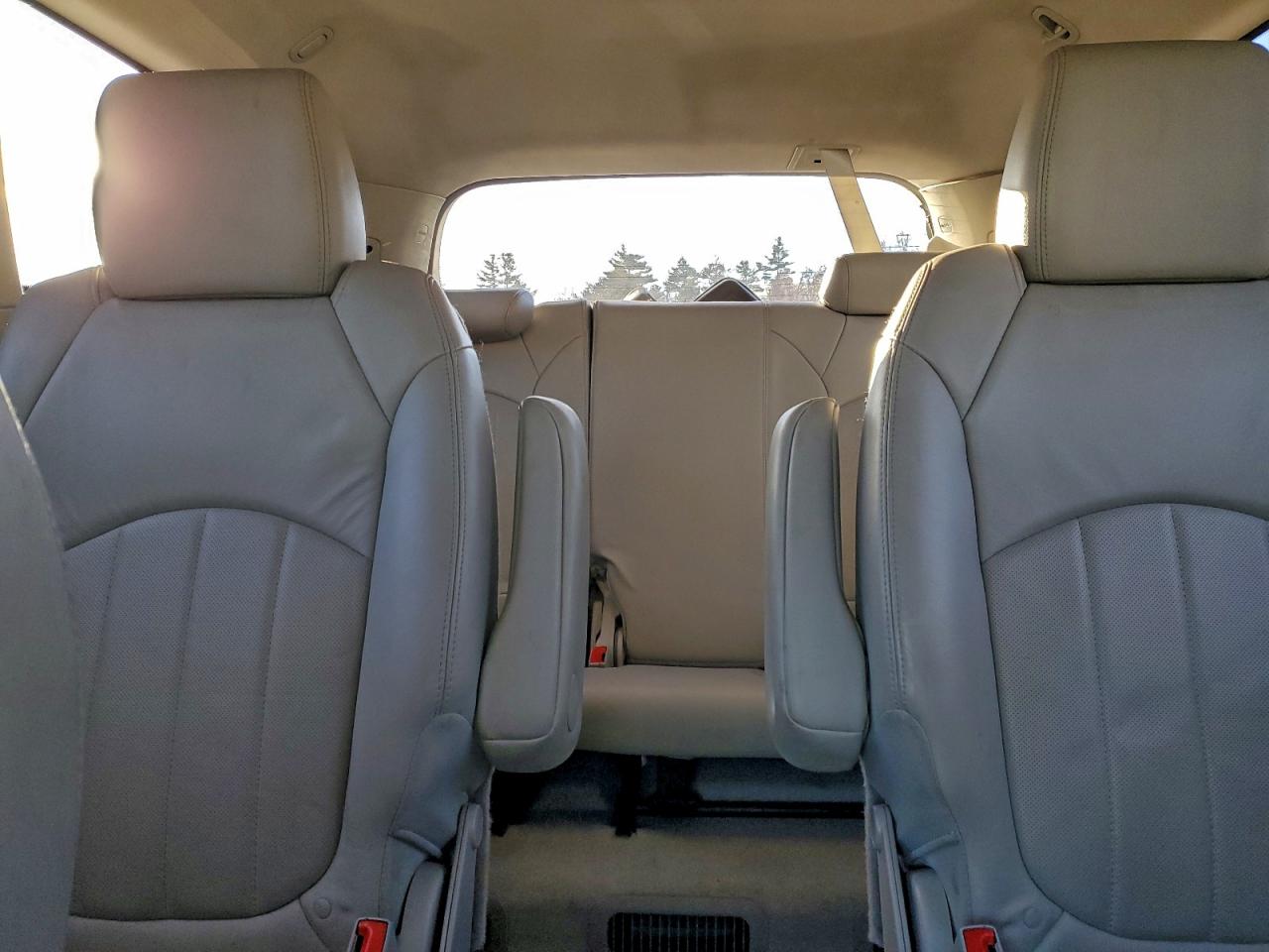 2011 BUICK ENCLAVE CXL photo 10