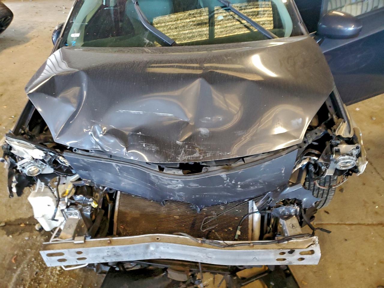2014 TOYOTA PRIUS photo 11