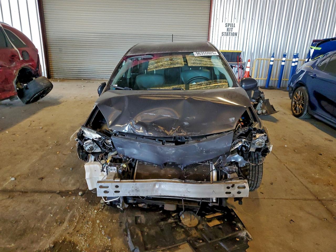 2014 TOYOTA PRIUS photo 5