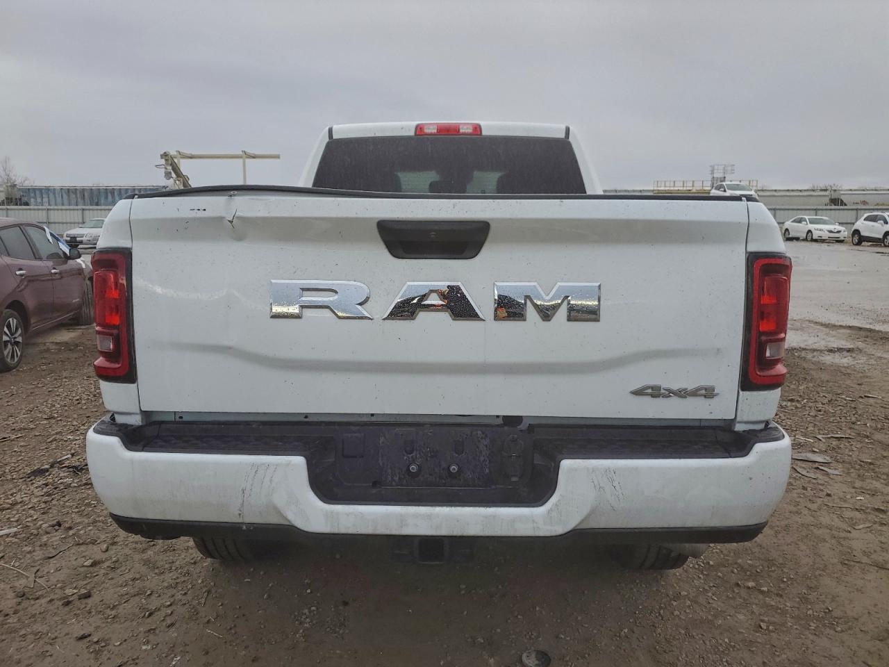 2025 RAM 2500 BIG HORN photo 6