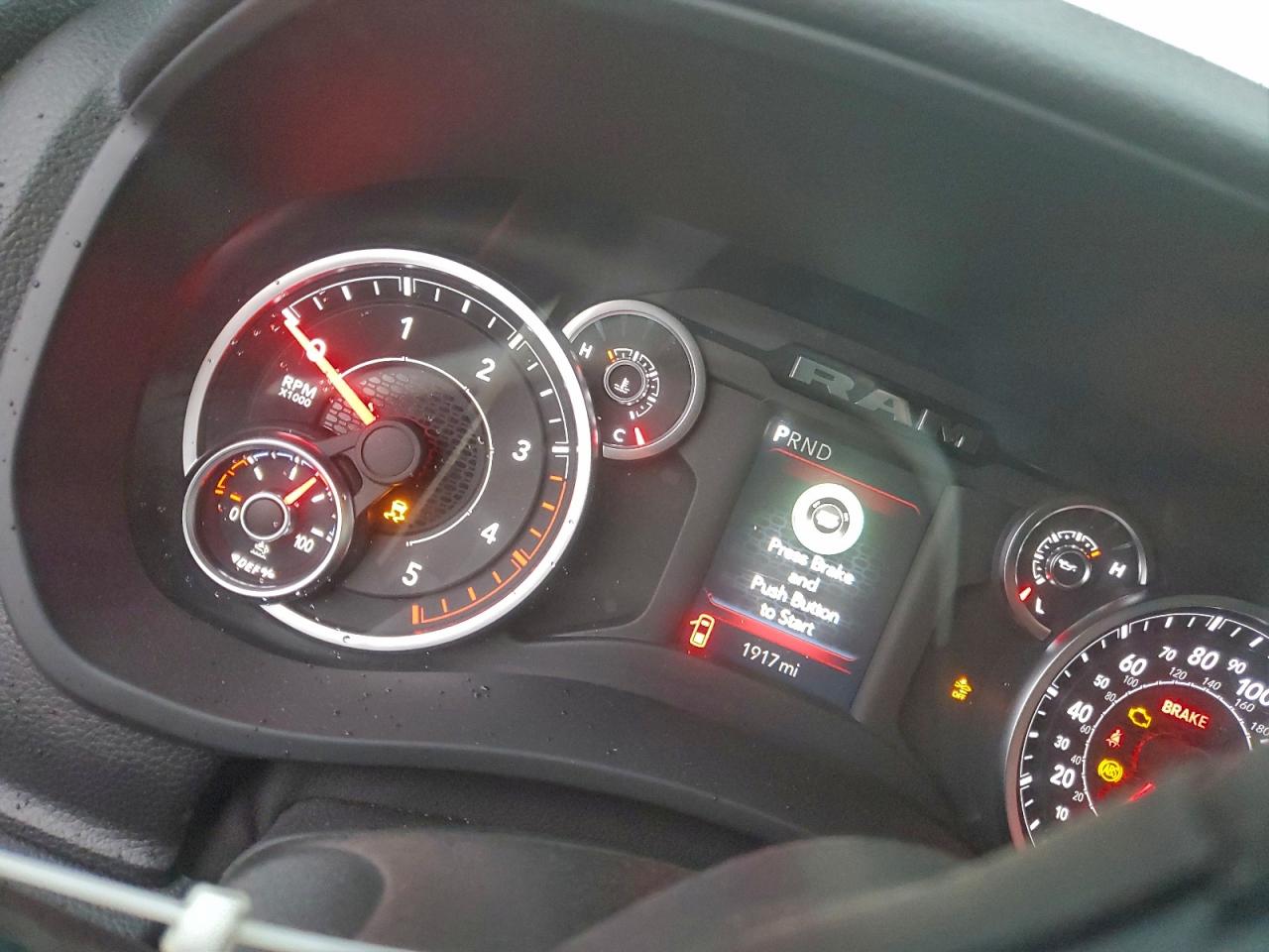 2025 RAM 2500 BIG HORN photo 9