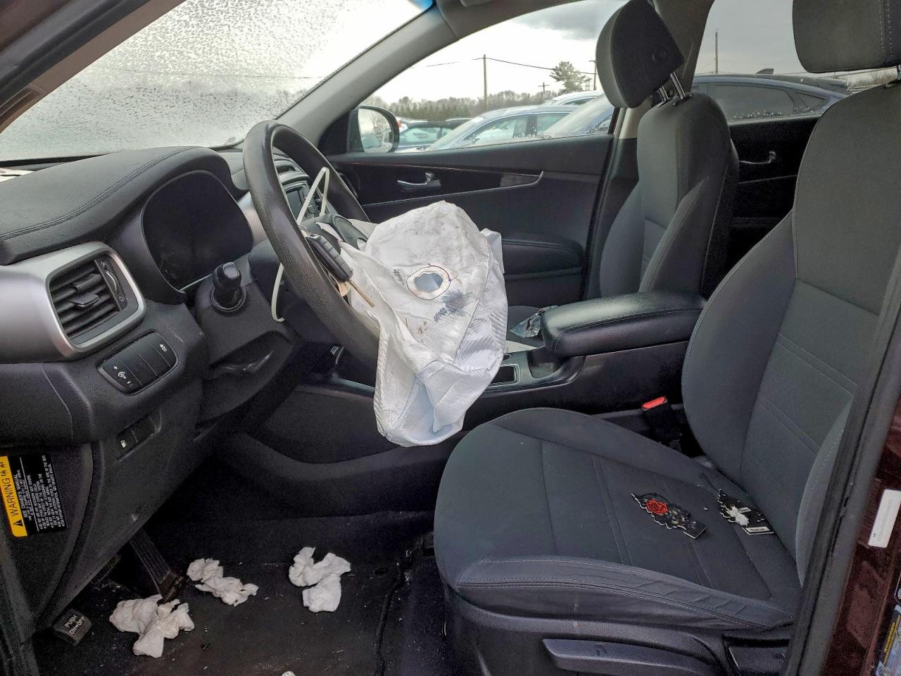 2017 KIA SORENTO LX photo 7