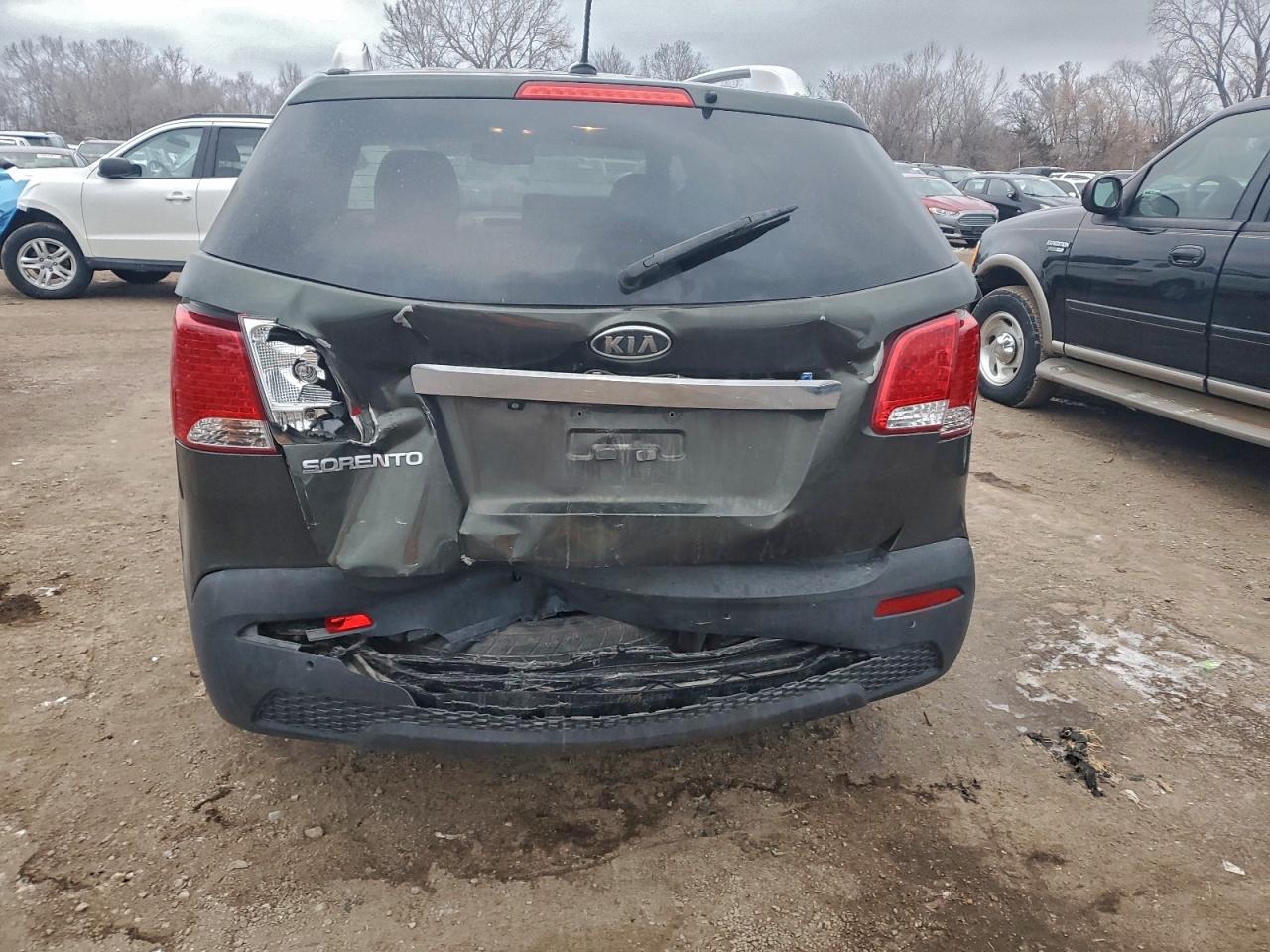2012 KIA SORENTO BASE photo 6