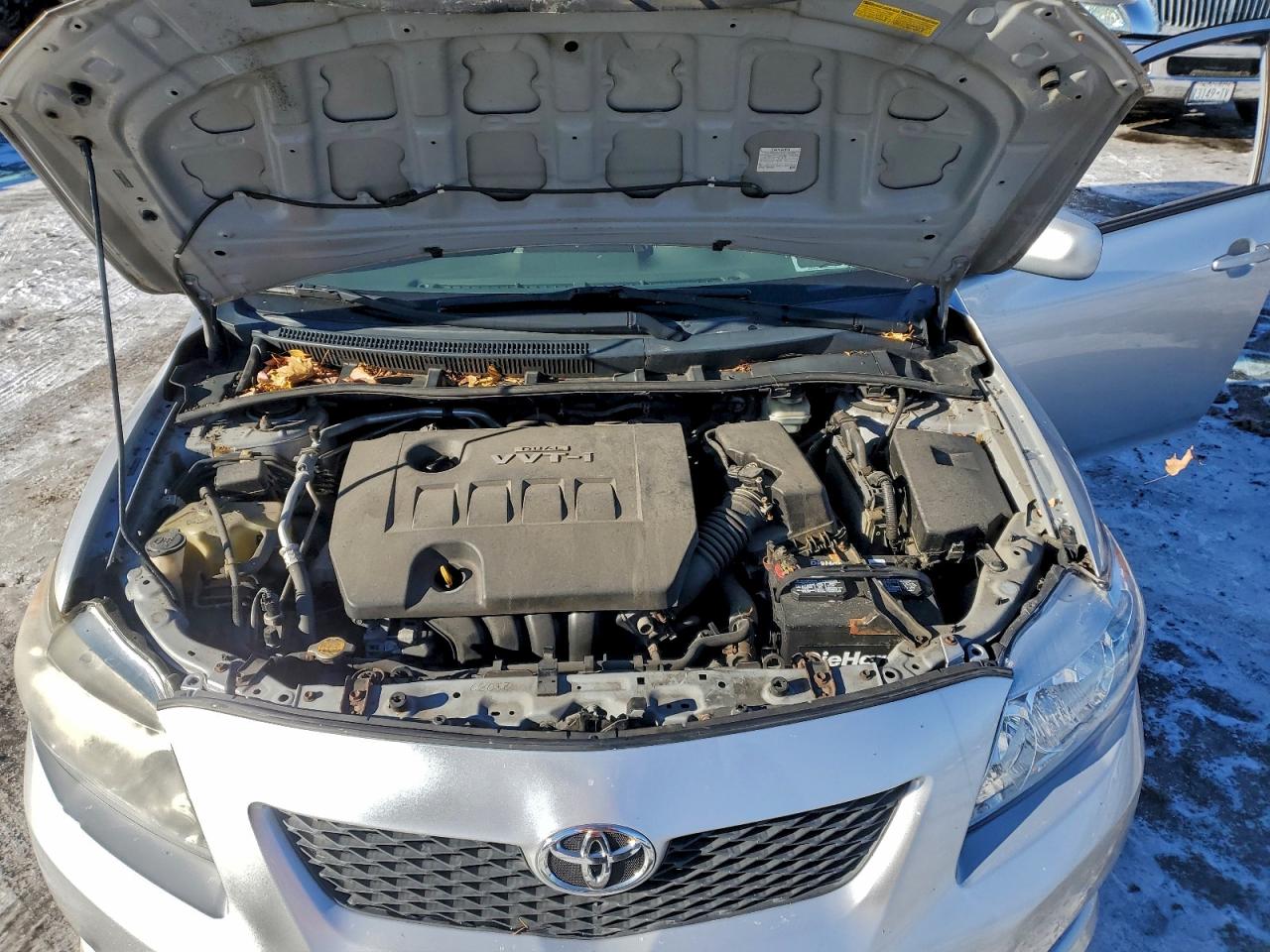2010 TOYOTA COROLLA BASE photo 11