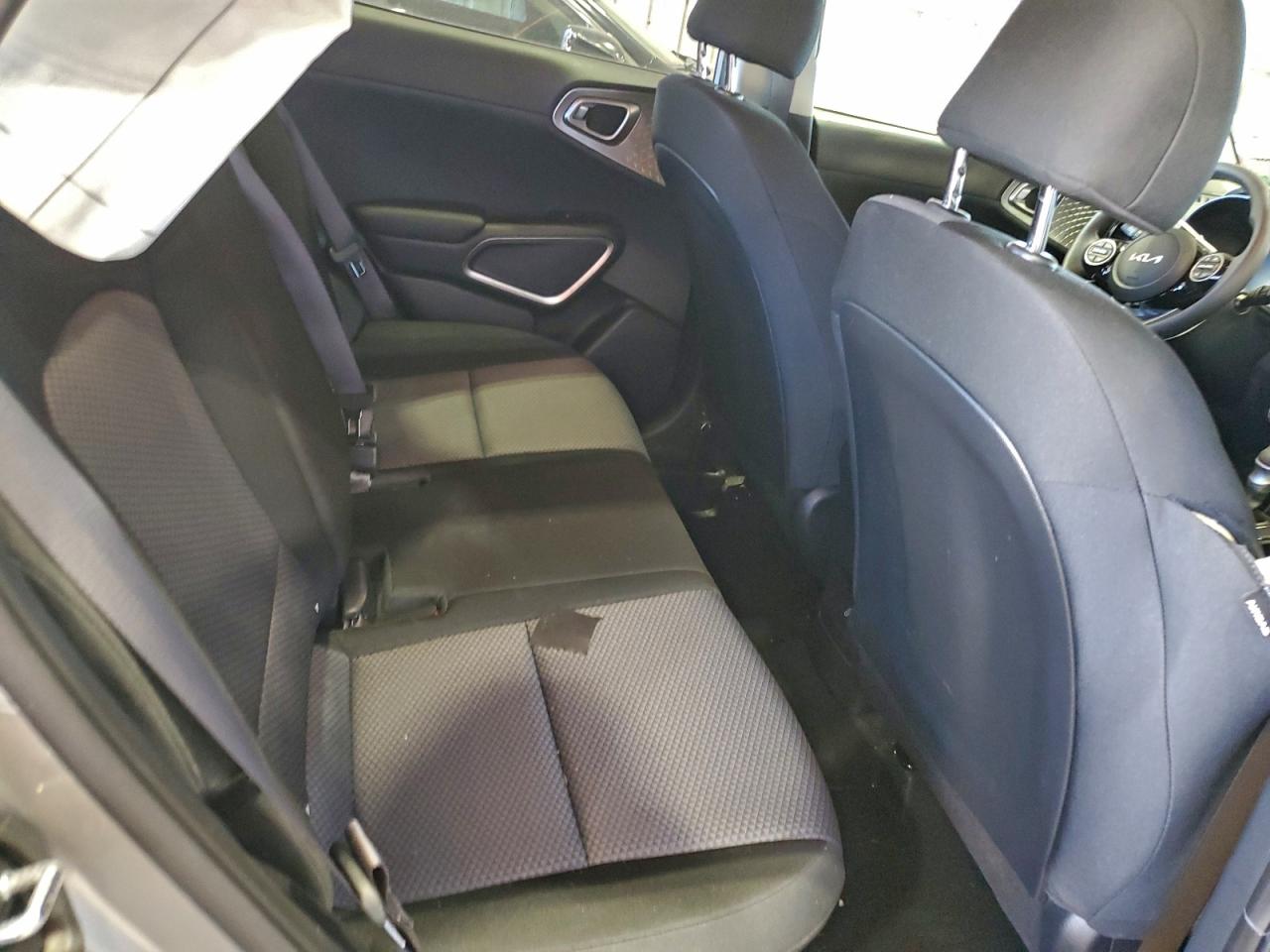 2025 KIA SOUL LX photo 10