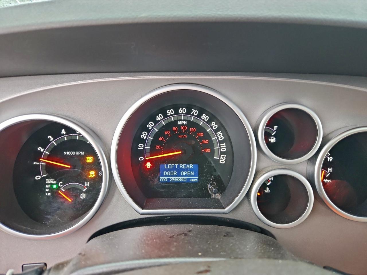 2010 TOYOTA SEQUOIA PLATINUM photo 9