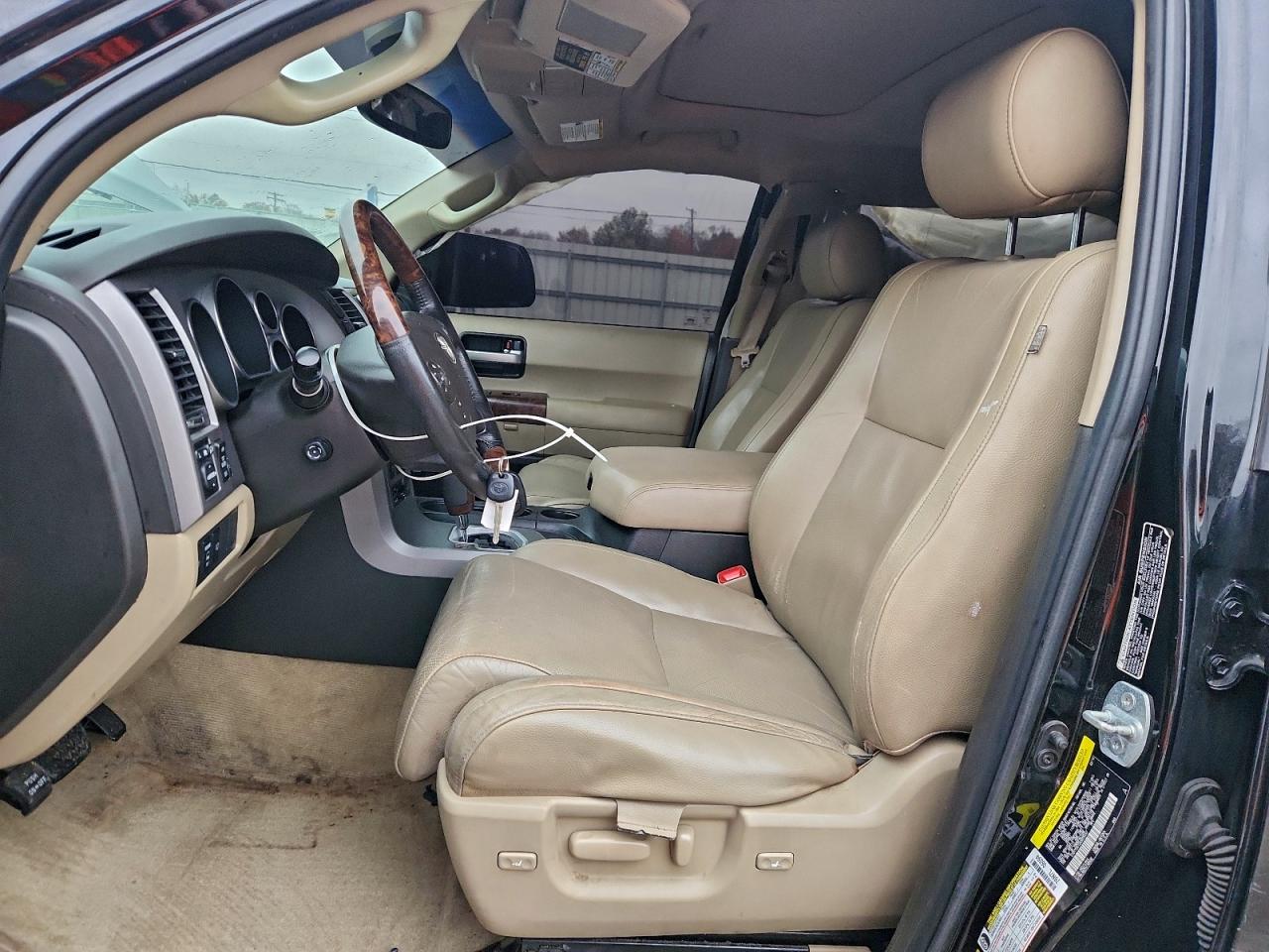 2010 TOYOTA SEQUOIA PLATINUM photo 7