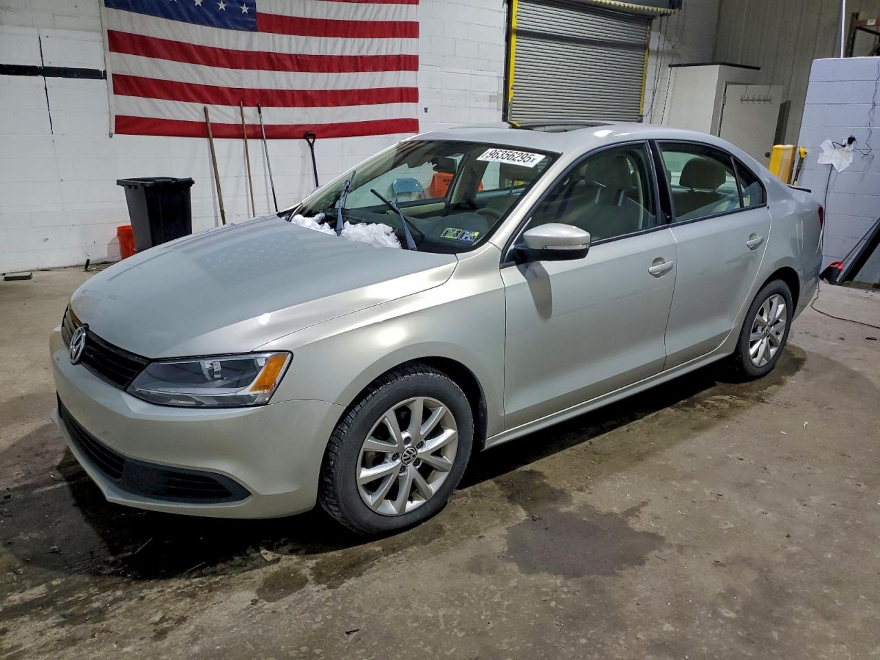 2011 VOLKSWAGEN JETTA