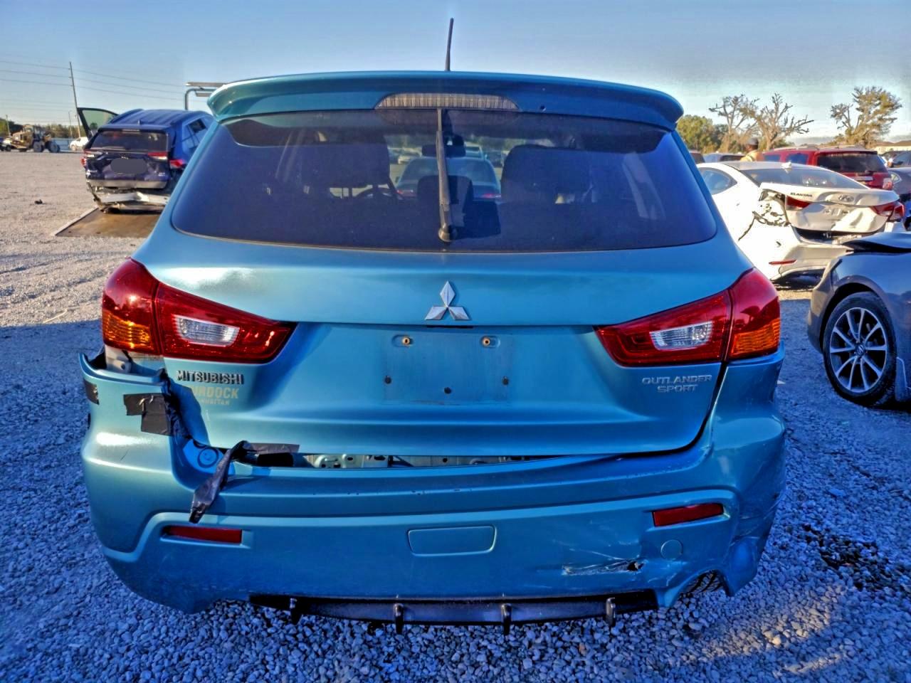 2011 MITSUBISHI OUTLANDER SPORT SE photo 11