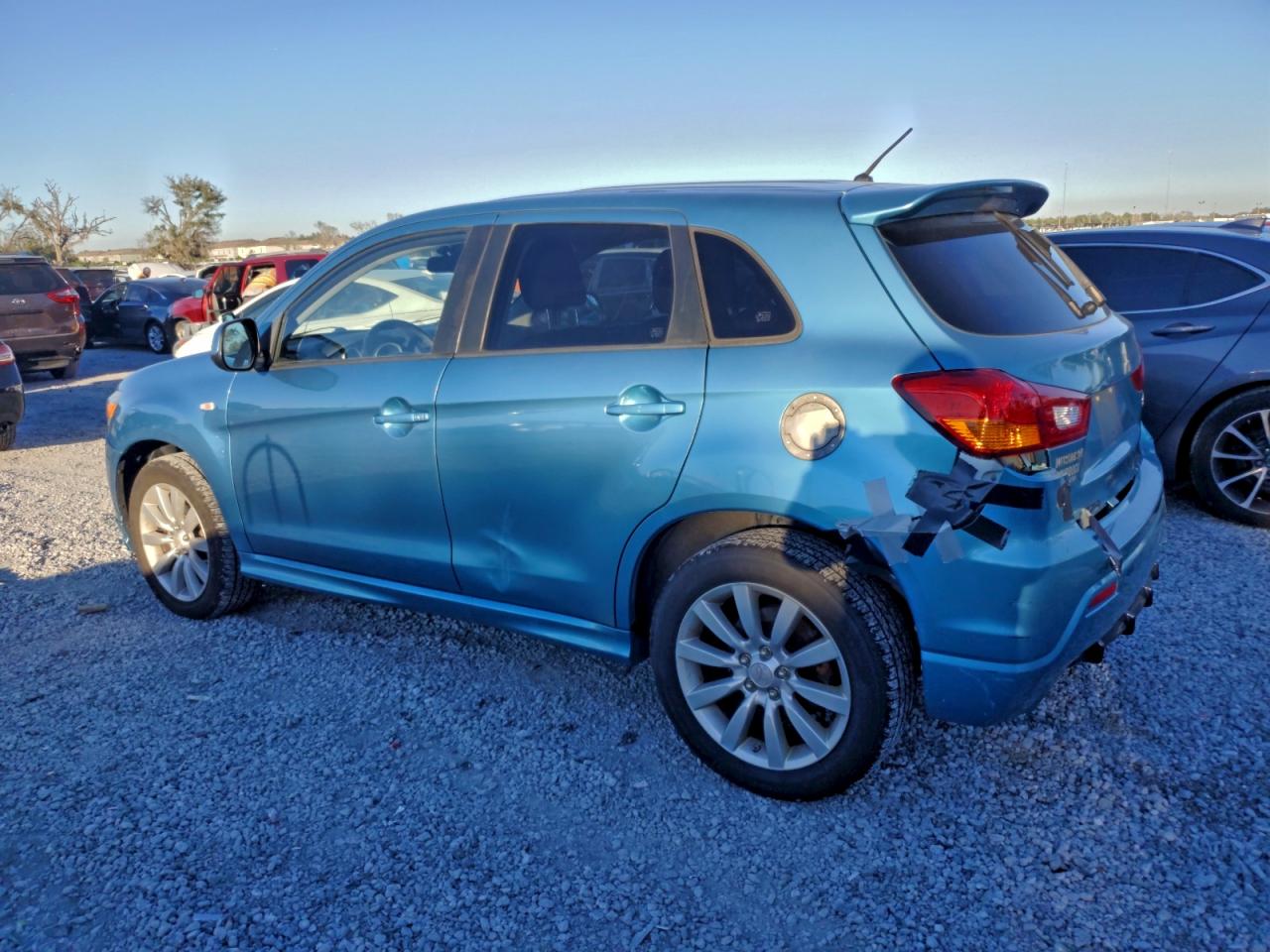 2011 MITSUBISHI OUTLANDER SPORT SE photo 3