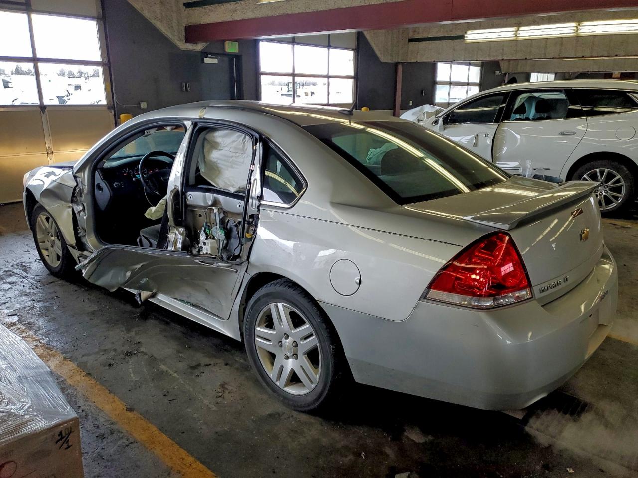 2012 CHEVROLET IMPALA LT photo 3