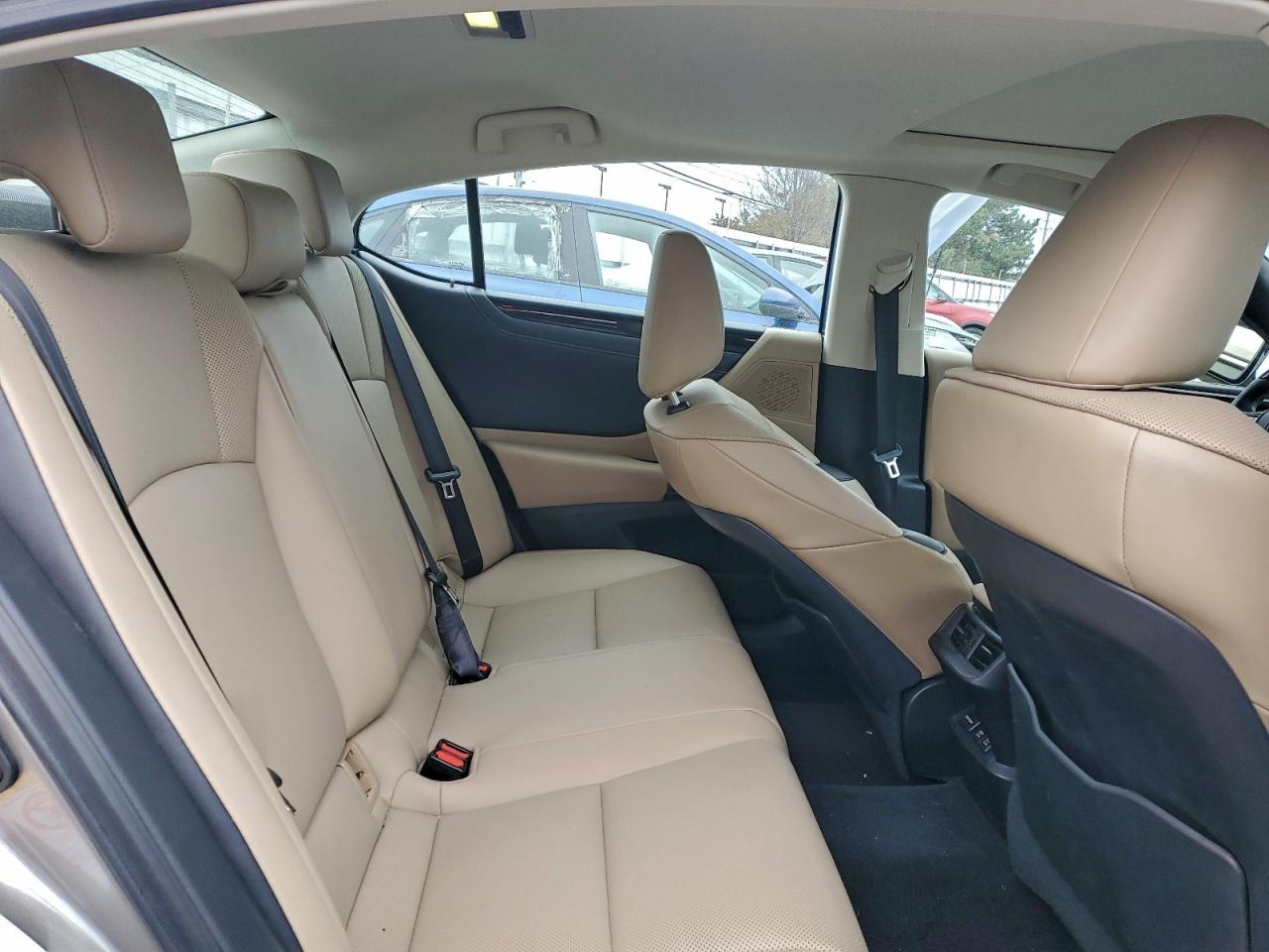 2019 LEXUS ES 350 photo 19