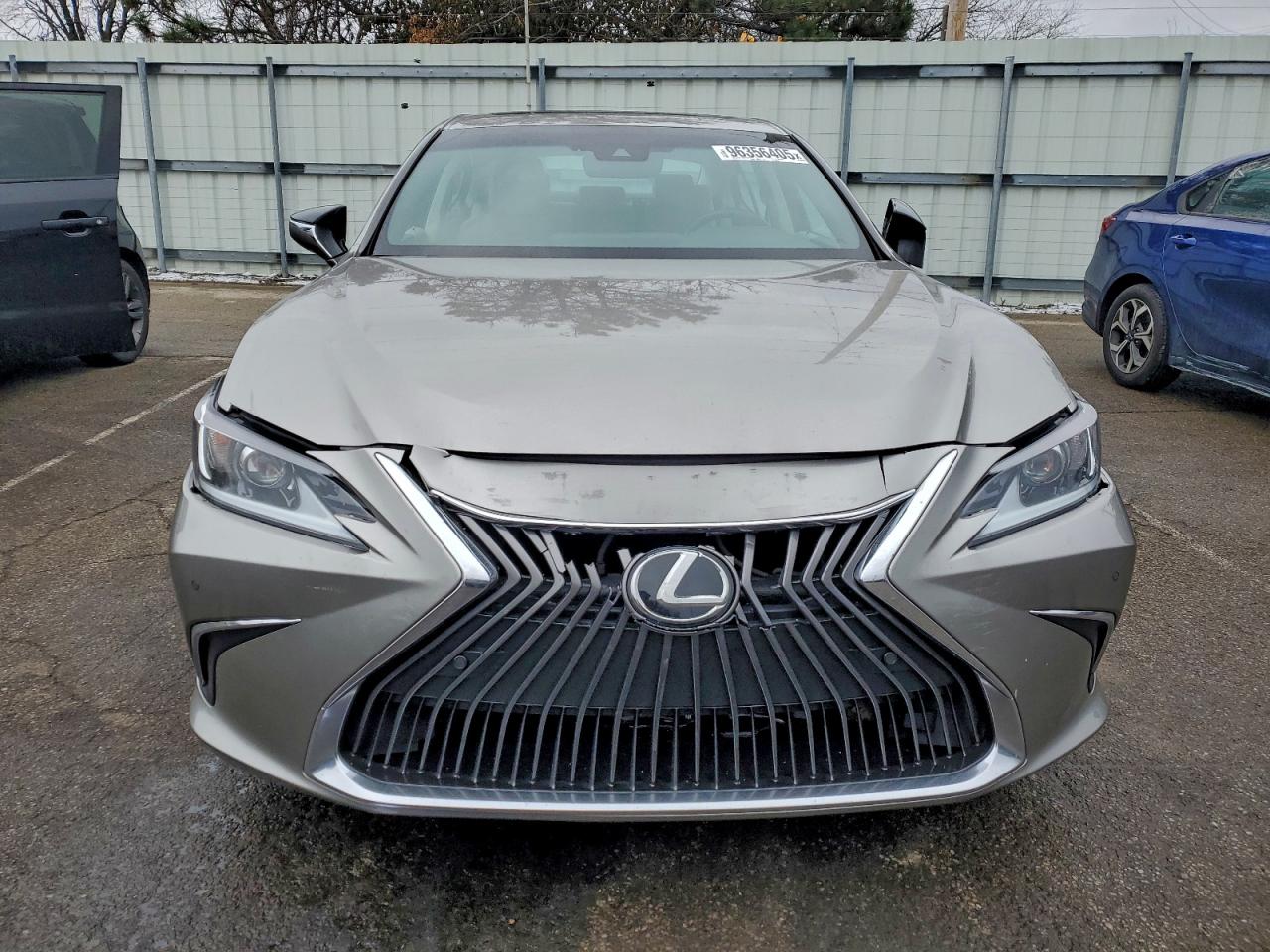 2019 LEXUS ES 350 photo 9