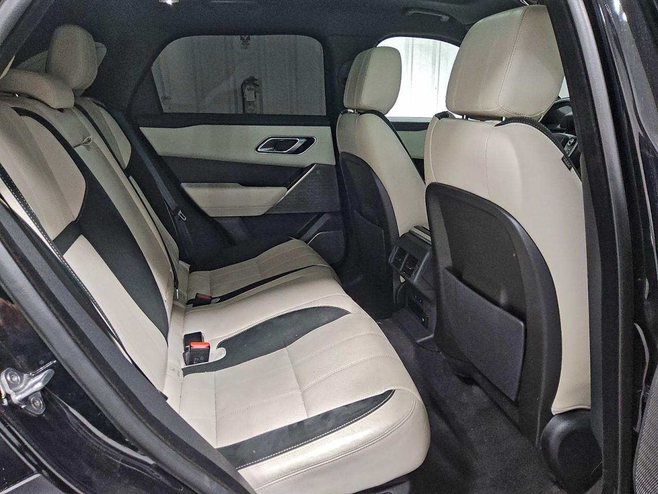 2020 LAND ROVER RANGE ROVER VELAR R-DYNAMIC S photo 11