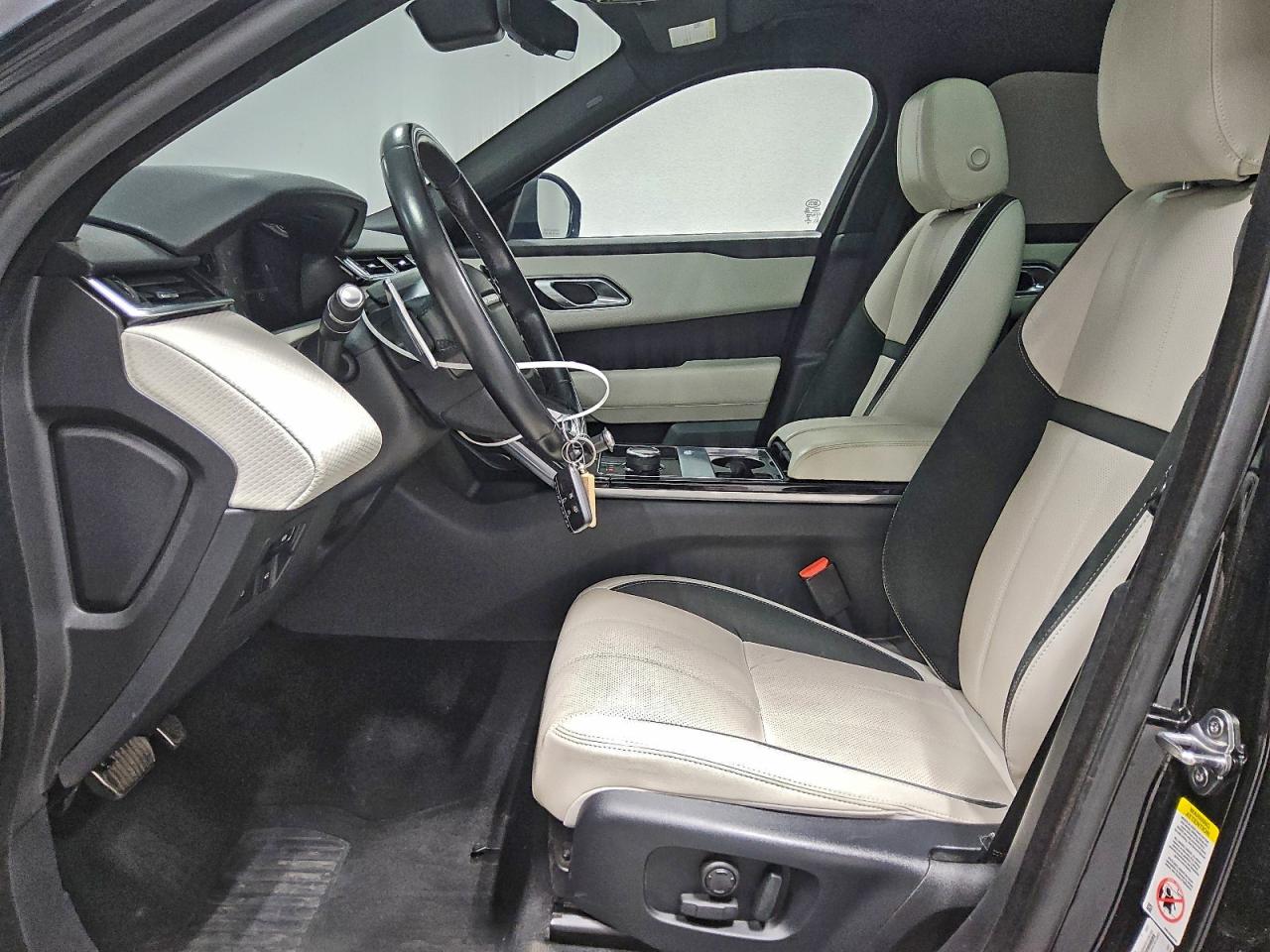 2020 LAND ROVER RANGE ROVER VELAR R-DYNAMIC S photo 7