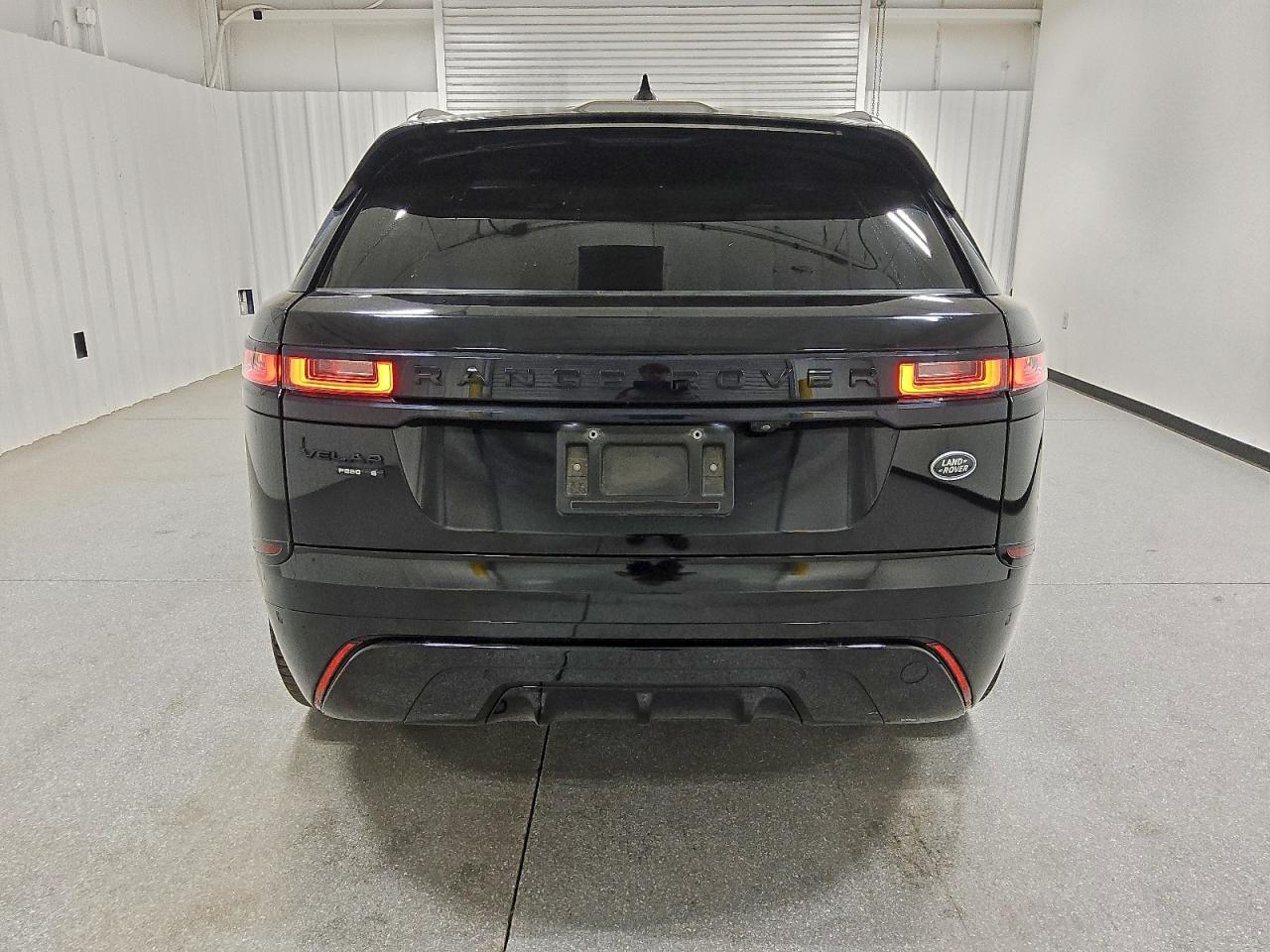 2020 LAND ROVER RANGE ROVER VELAR R-DYNAMIC S photo 6
