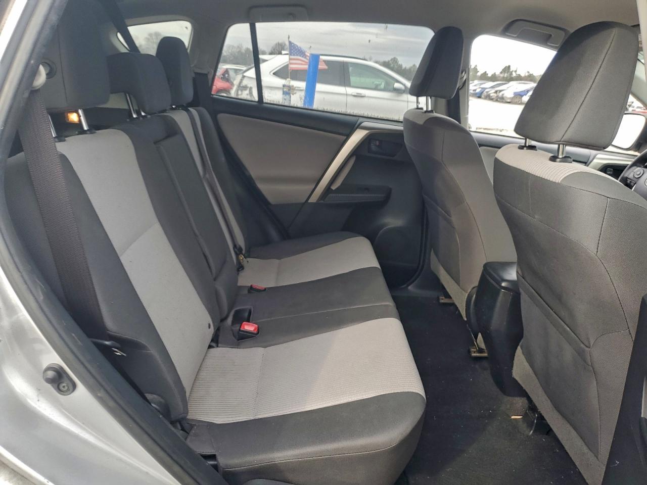 2015 TOYOTA RAV4 LE photo 11