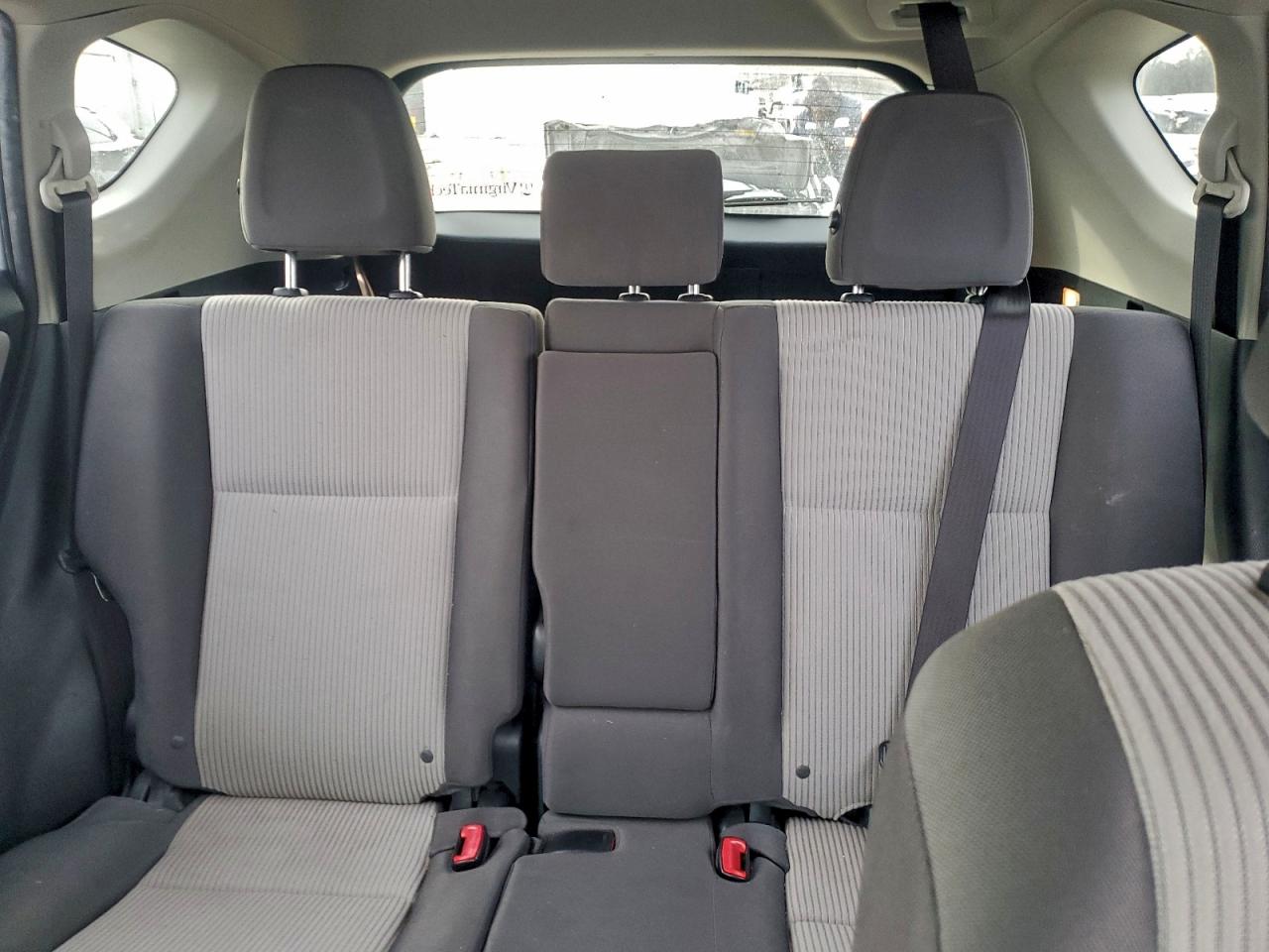 2015 TOYOTA RAV4 LE photo 10