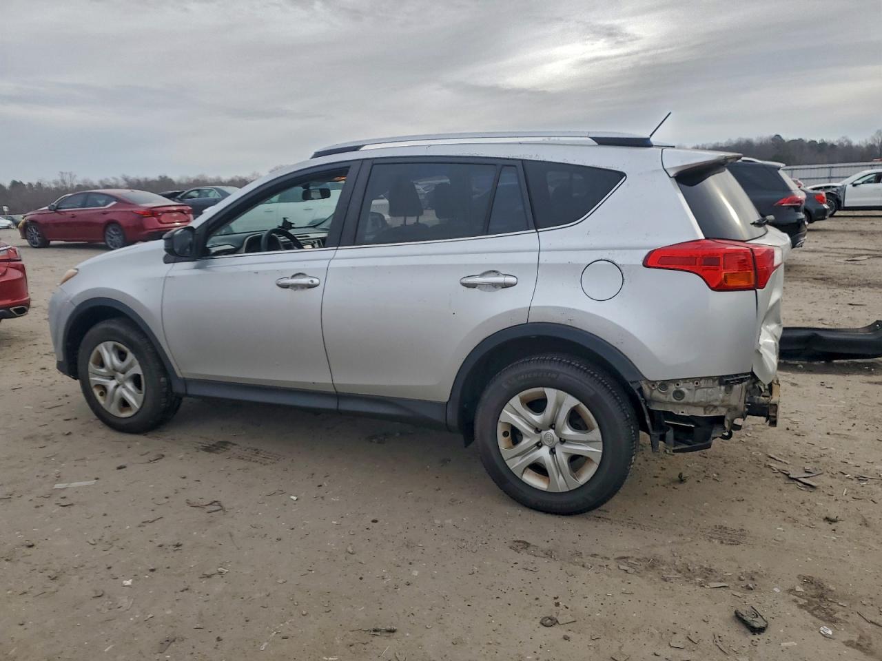 2015 TOYOTA RAV4 LE photo 2