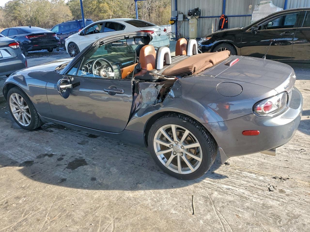 2006 MAZDA MX-5 MIATA photo 2