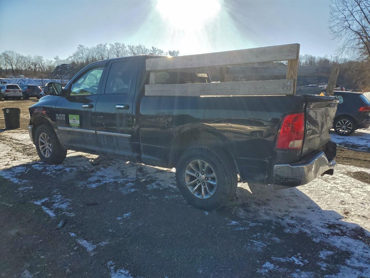 2014 RAM 1500 SLT photo 2