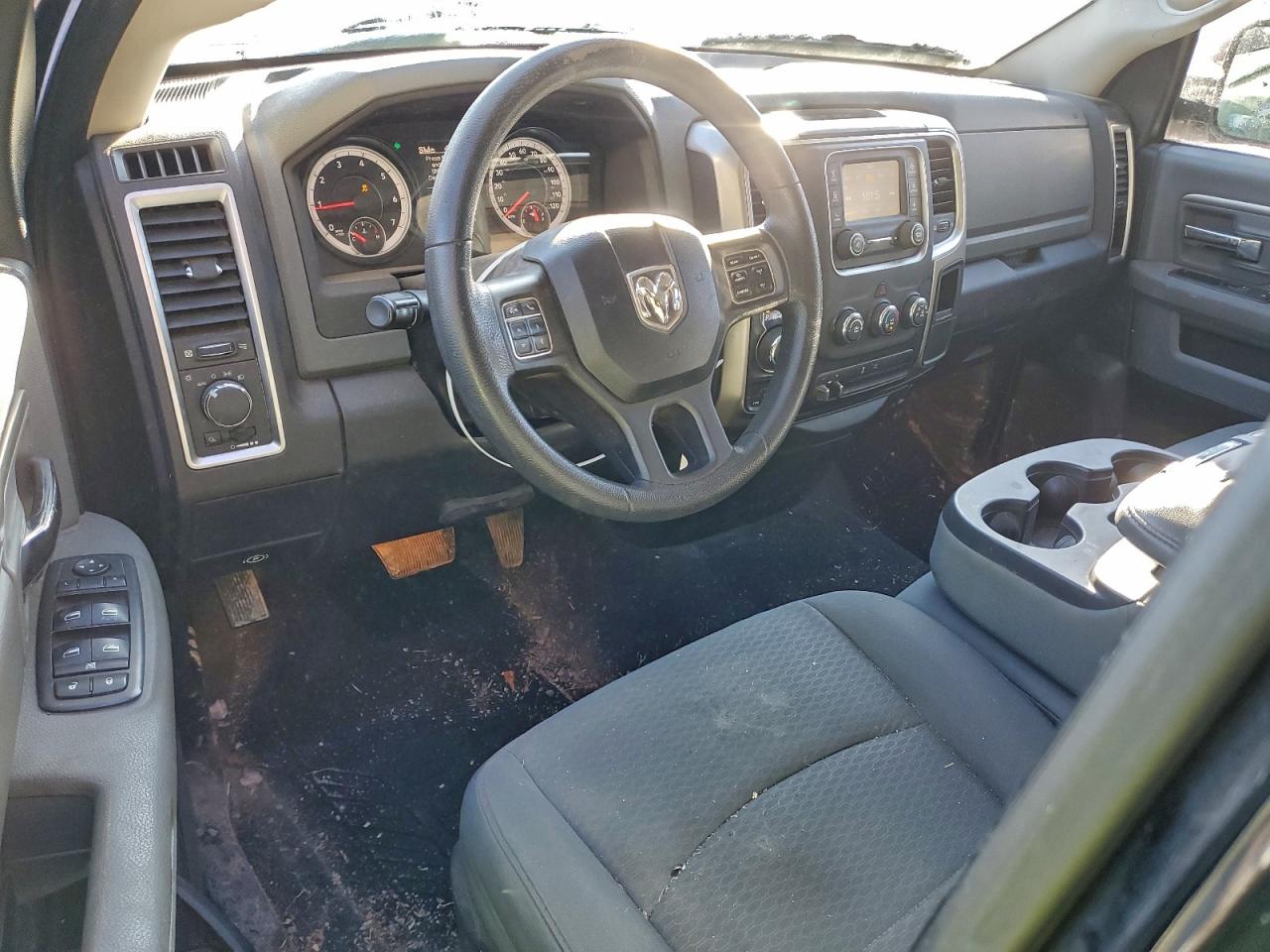 2014 RAM 1500 SLT photo 8