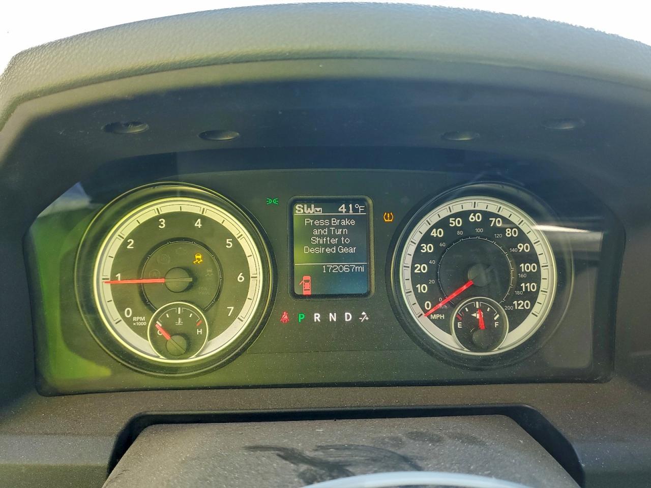 2014 RAM 1500 SLT photo 9