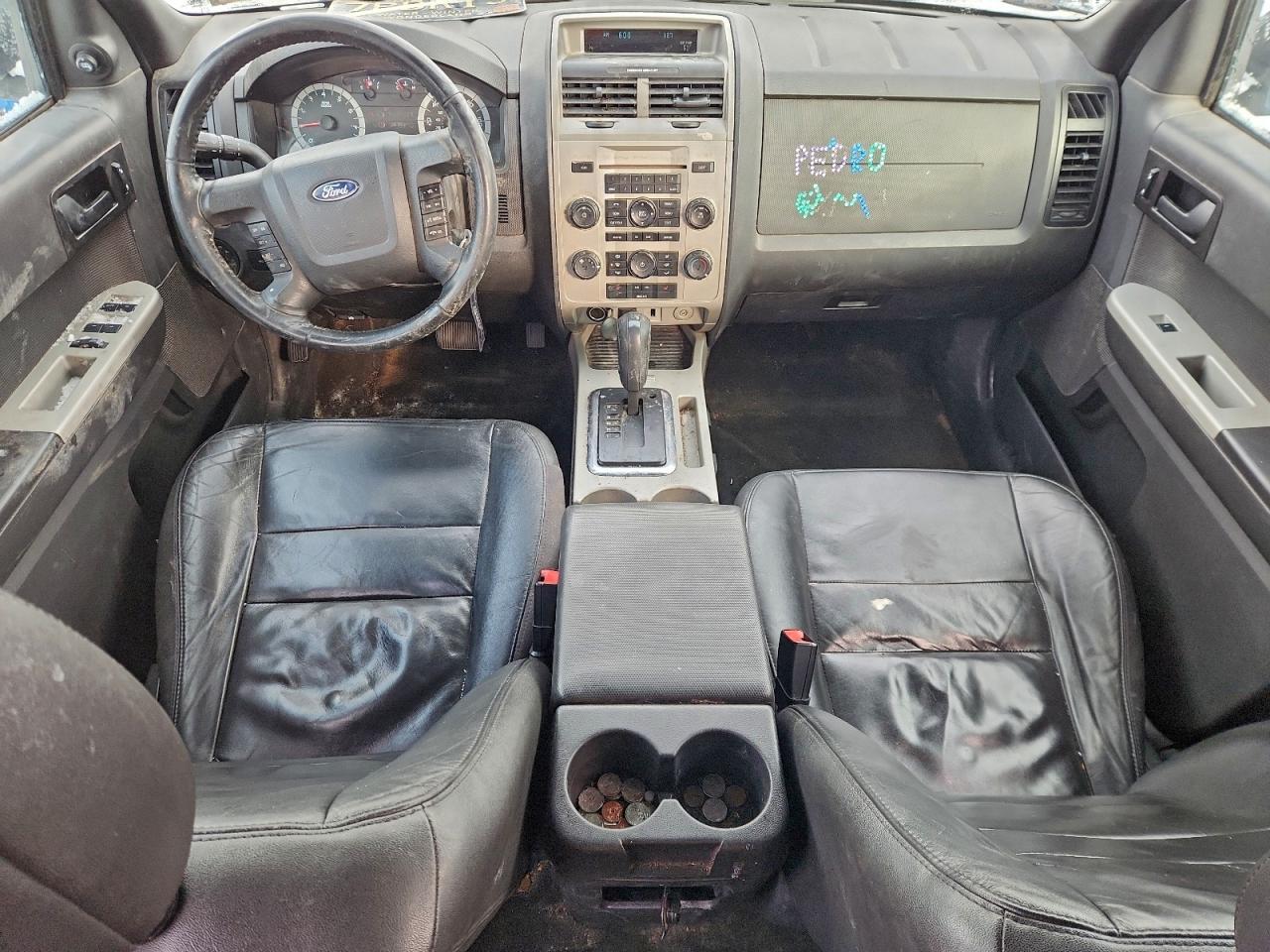 2011 FORD ESCAPE XLT photo 8
