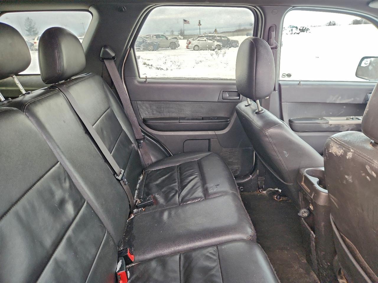 2011 FORD ESCAPE XLT photo 10