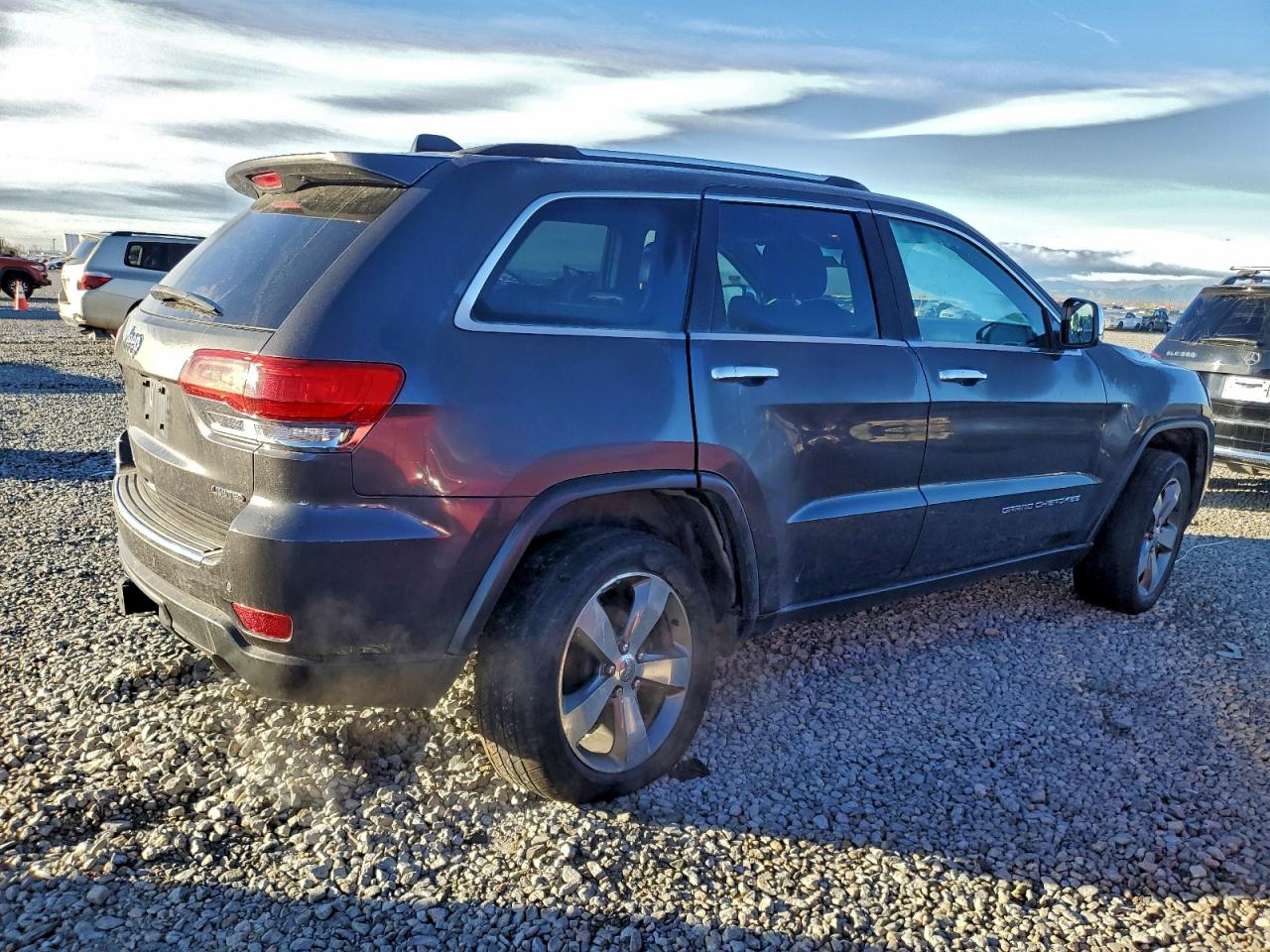 2015 JEEP GRAND CHEROKEE LIMITED photo 3