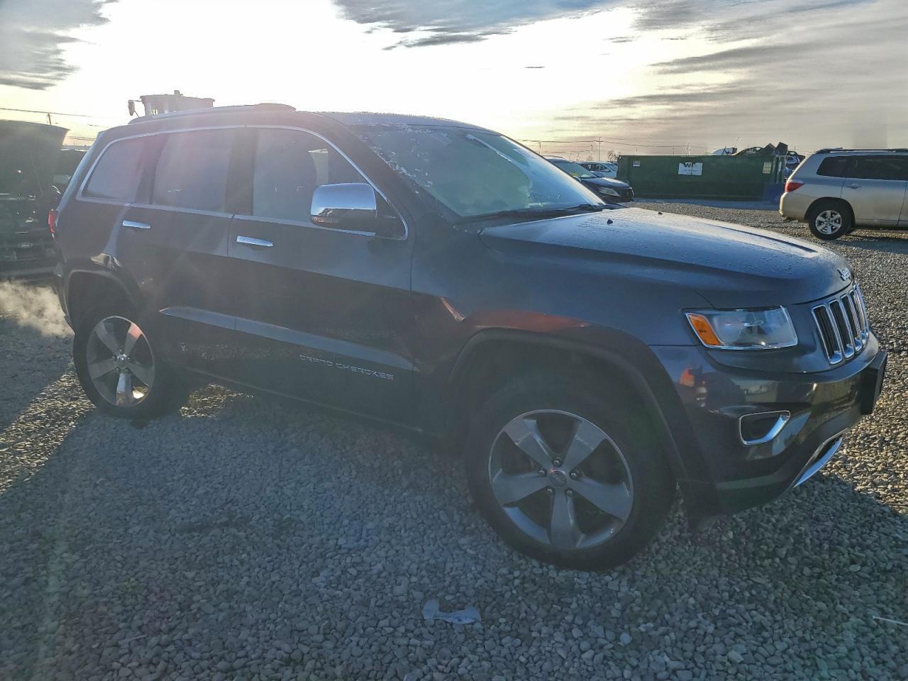 2015 JEEP GRAND CHEROKEE LIMITED photo 4