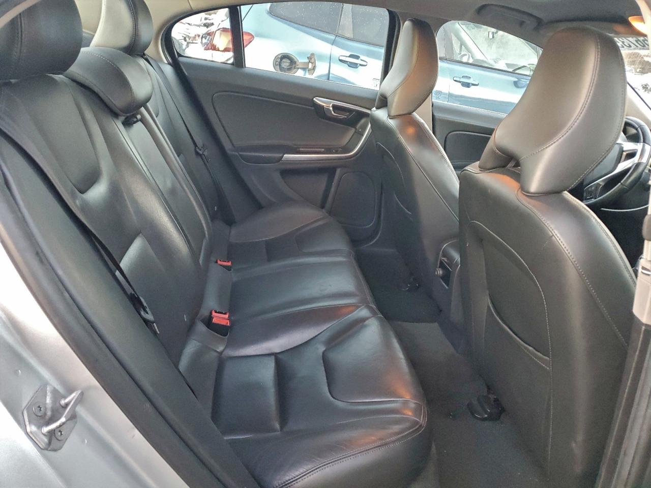 2016 VOLVO S60 PREMIER photo 10